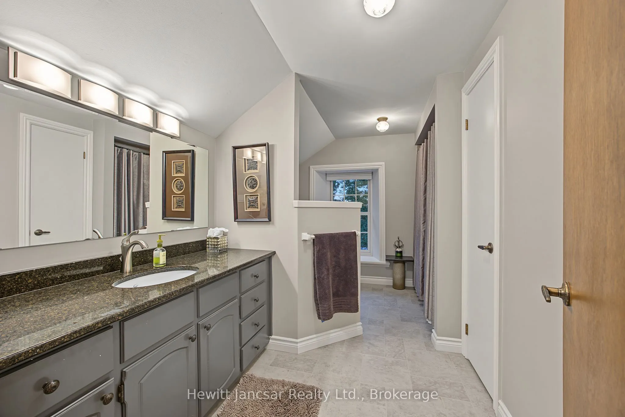 776023 Blandford Road