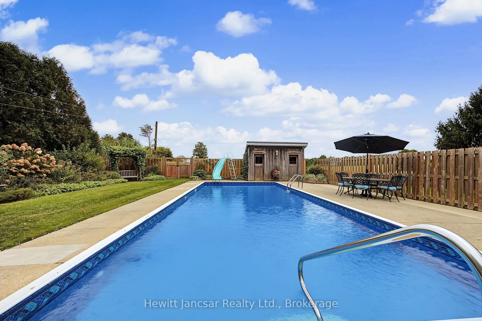 776023 Blandford Road