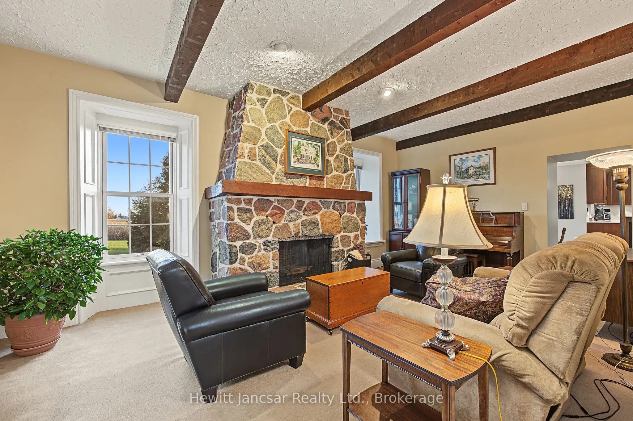 776023 Blandford Road