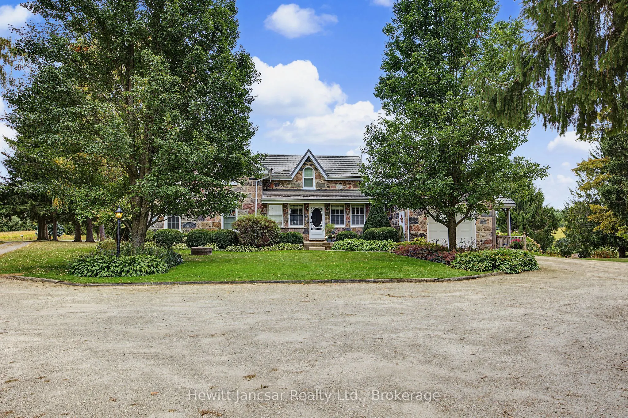 776023 Blandford Road