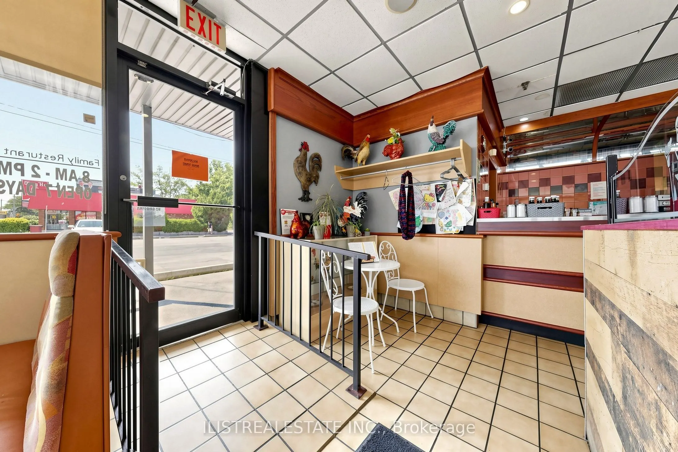 1520 Main Street W