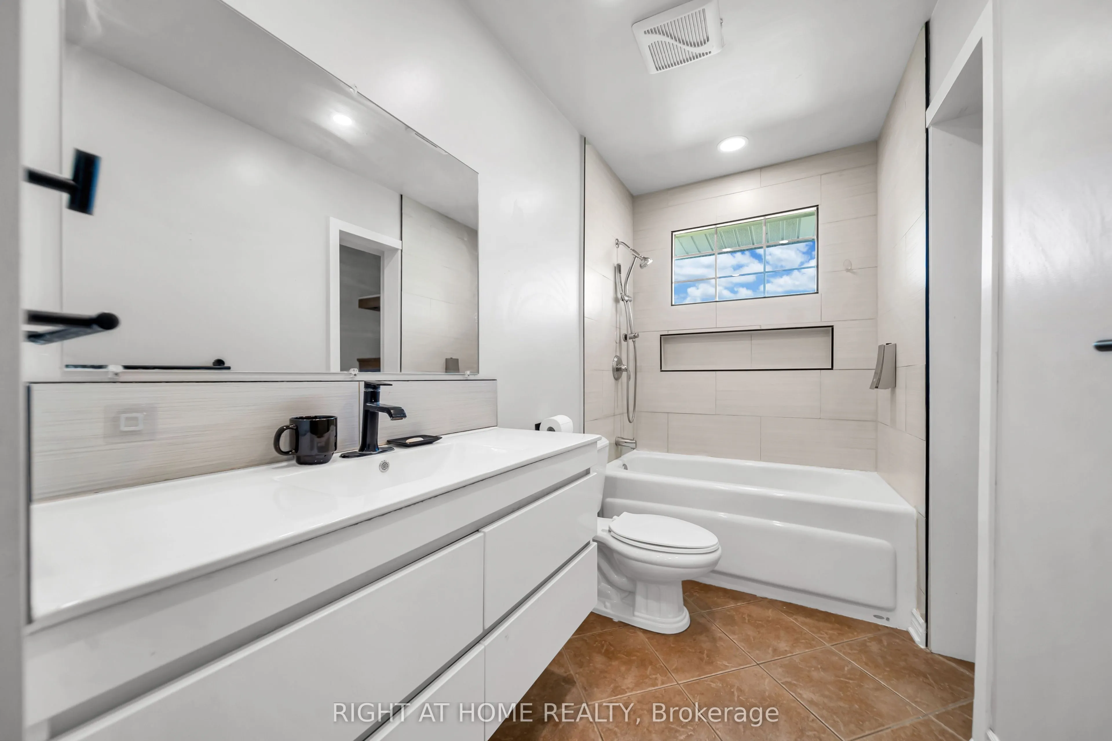 2288 Binbrook Road