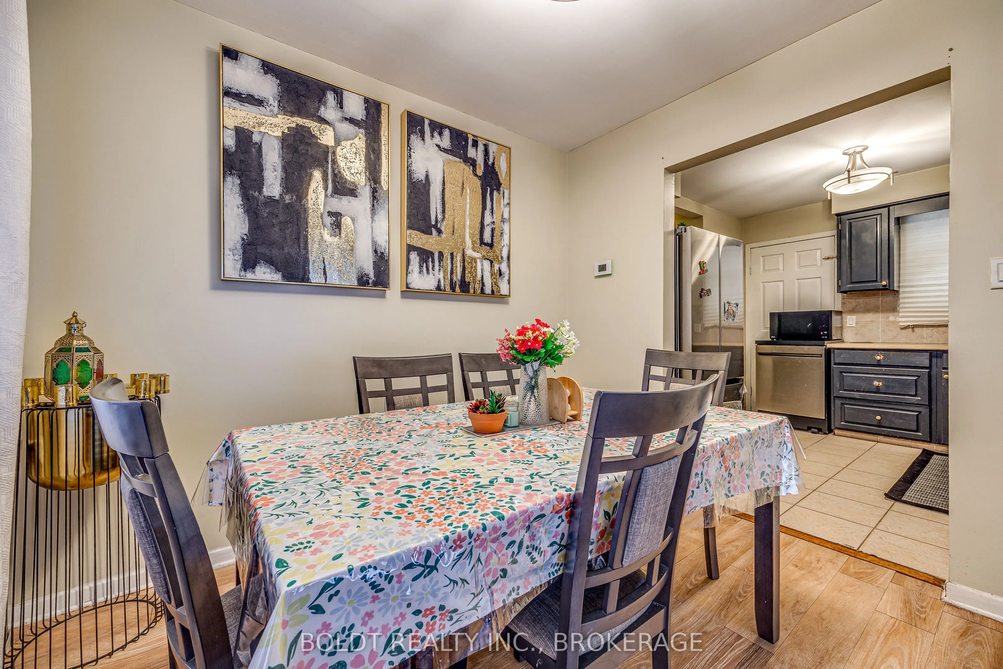26 Leaside Drive