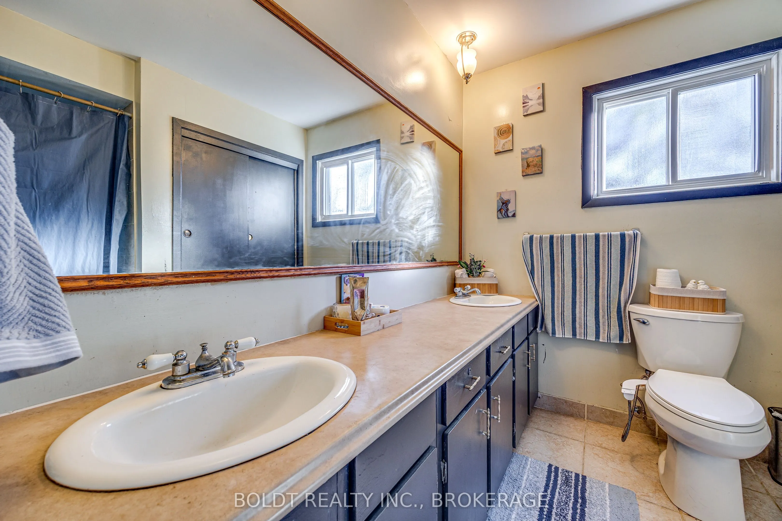 26 Leaside Drive