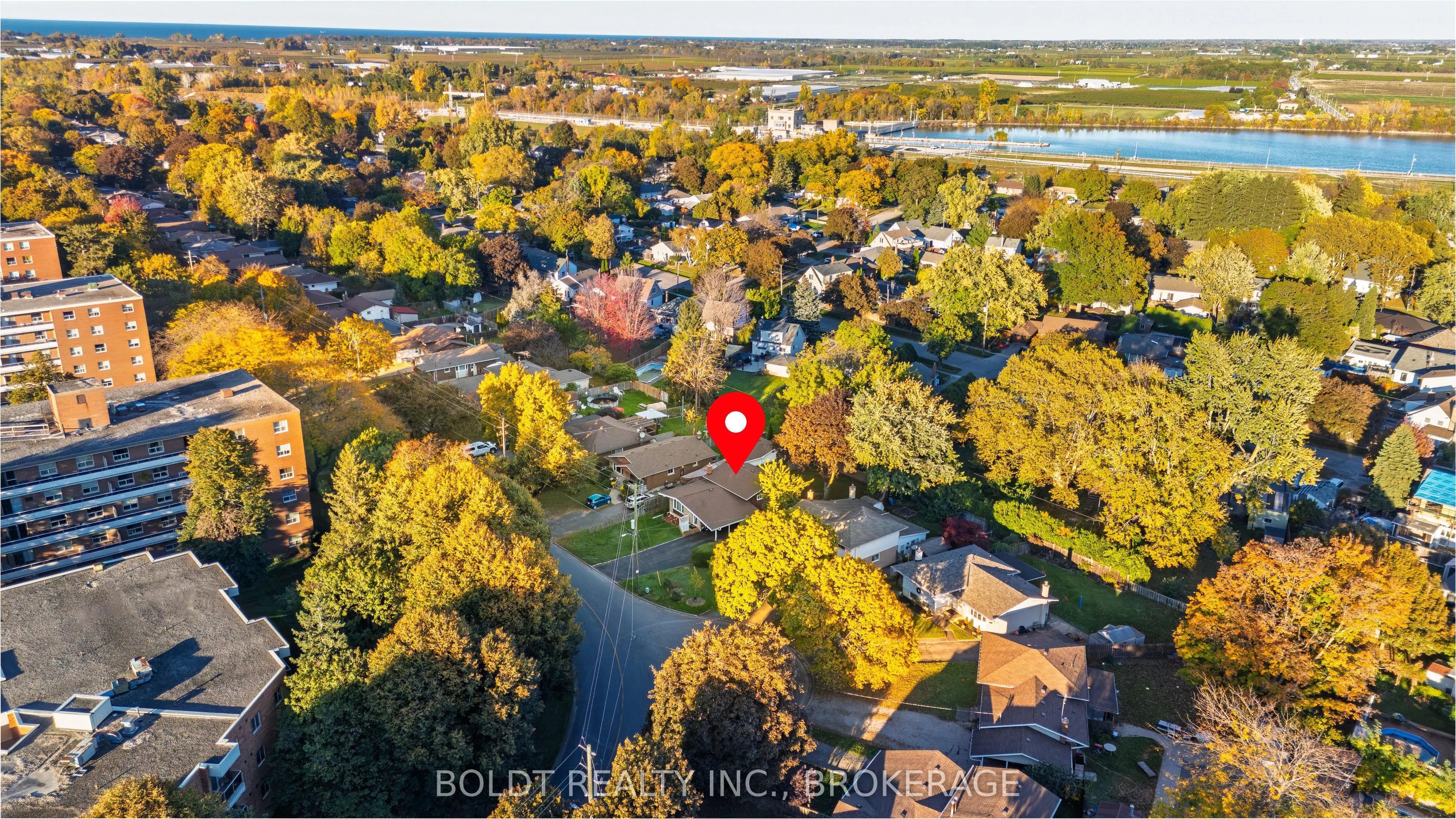 26 Leaside Drive