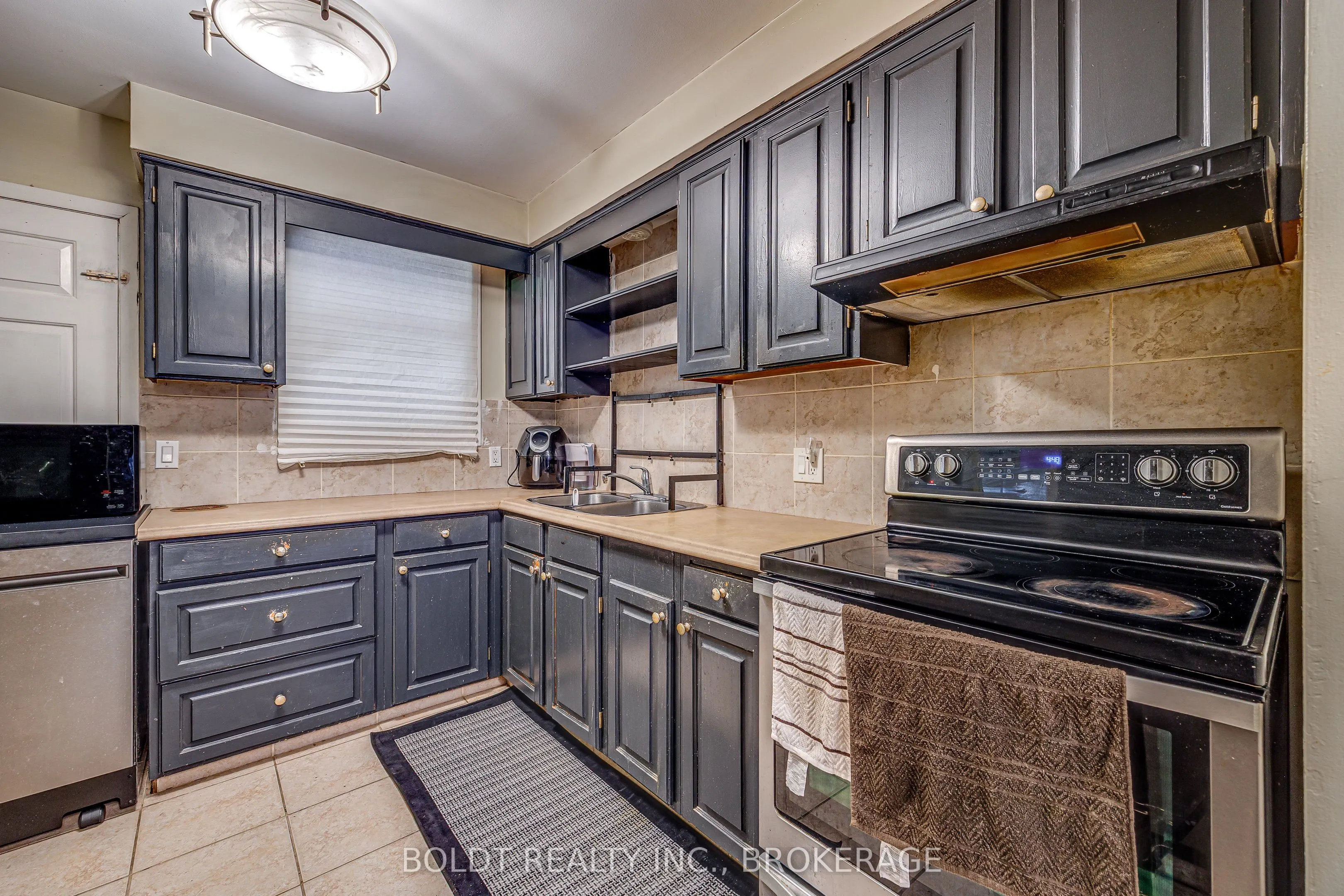 26 Leaside Drive
