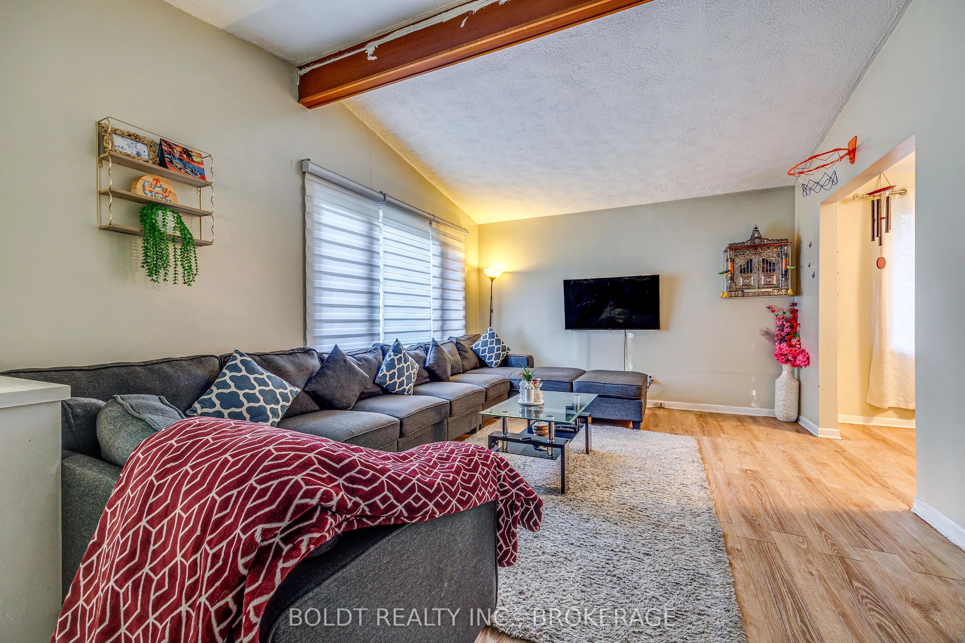26 Leaside Drive