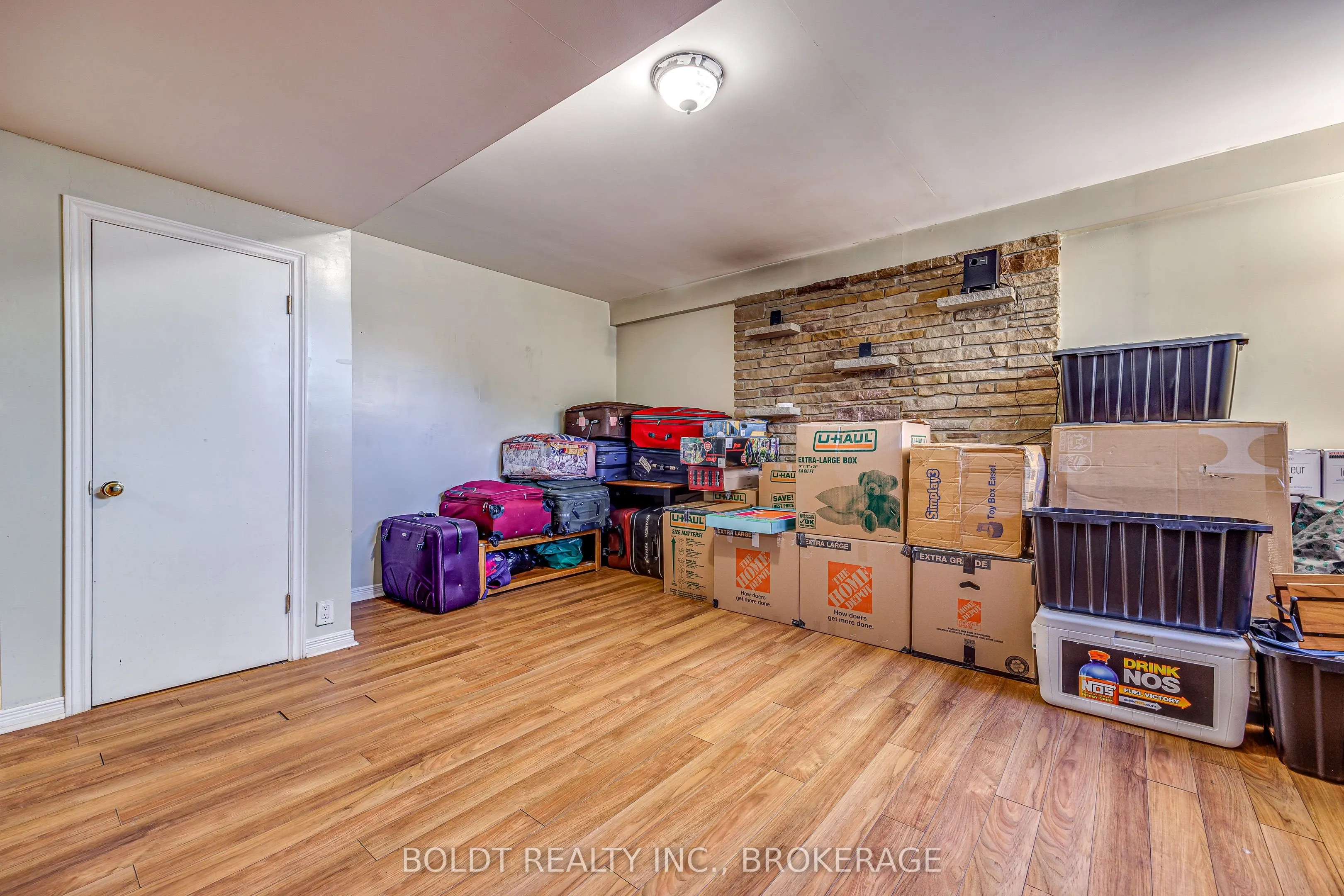 26 Leaside Drive