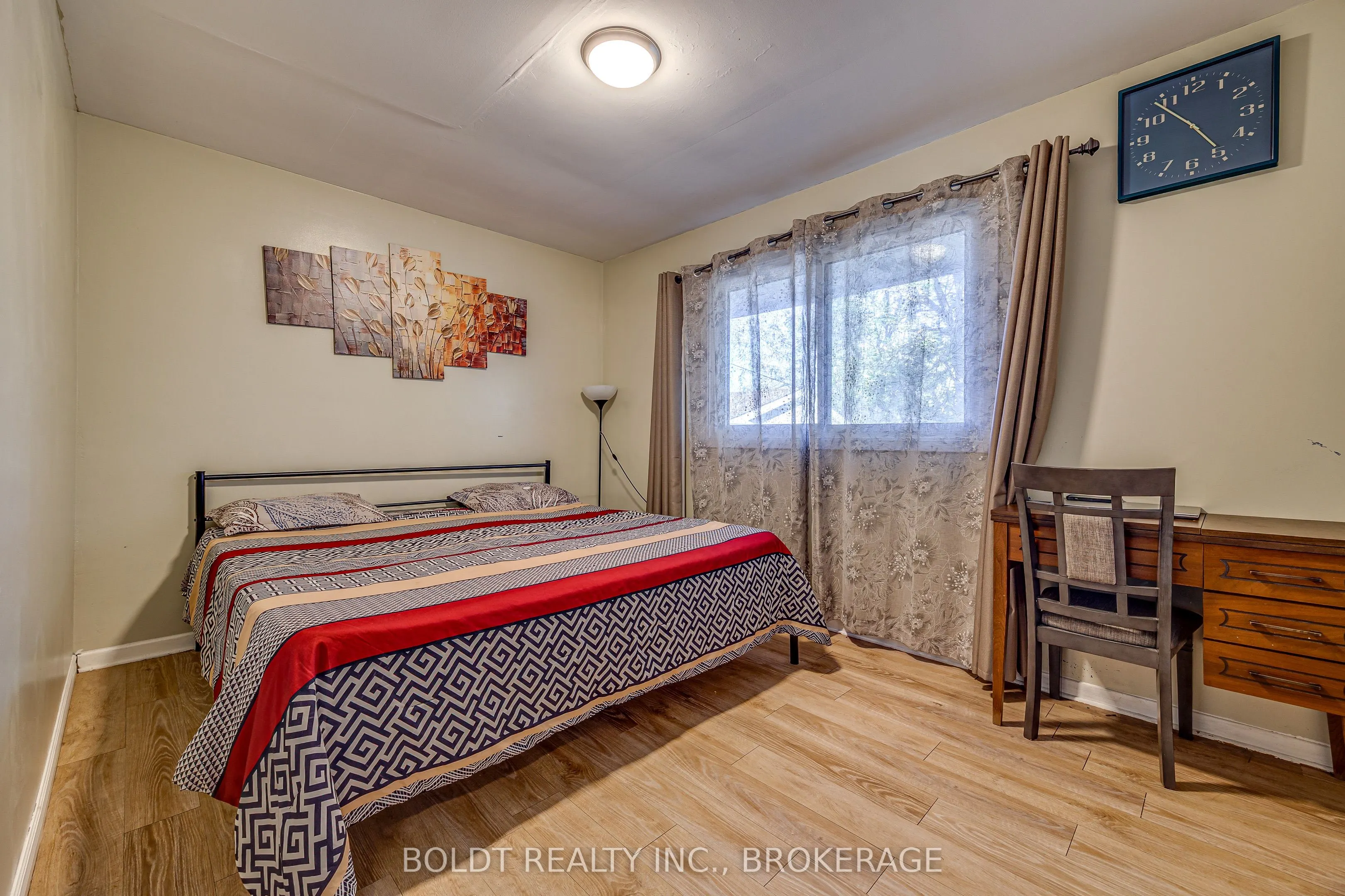 26 Leaside Drive
