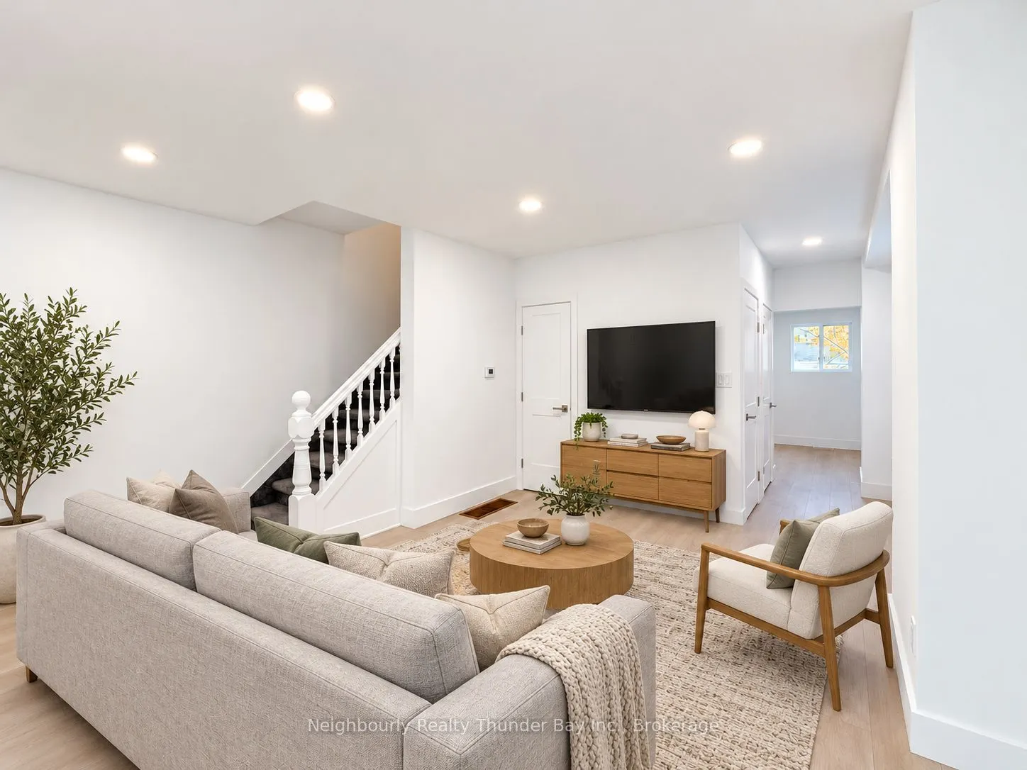 219 Secord Street