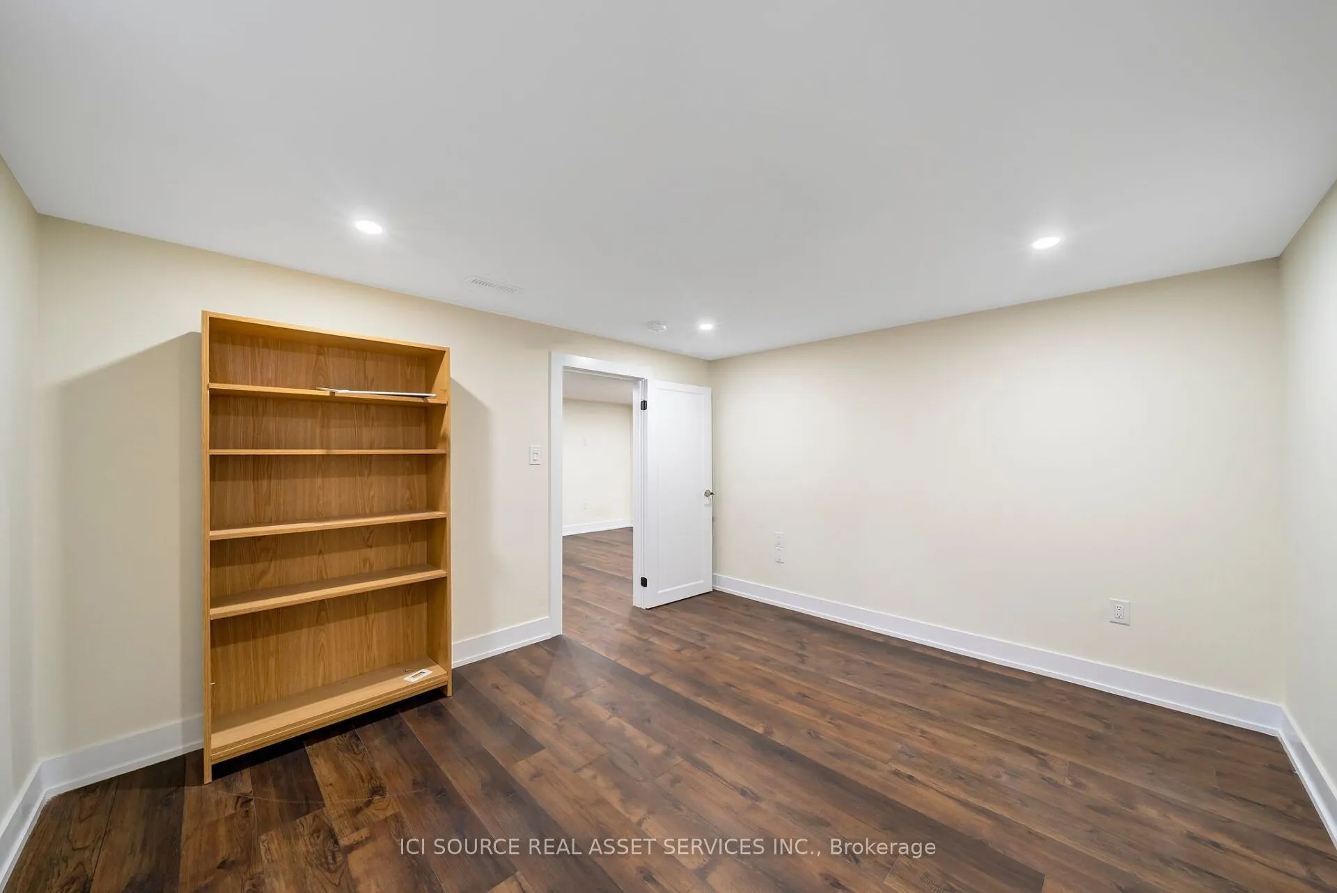 78 Leaside Drive #Lower