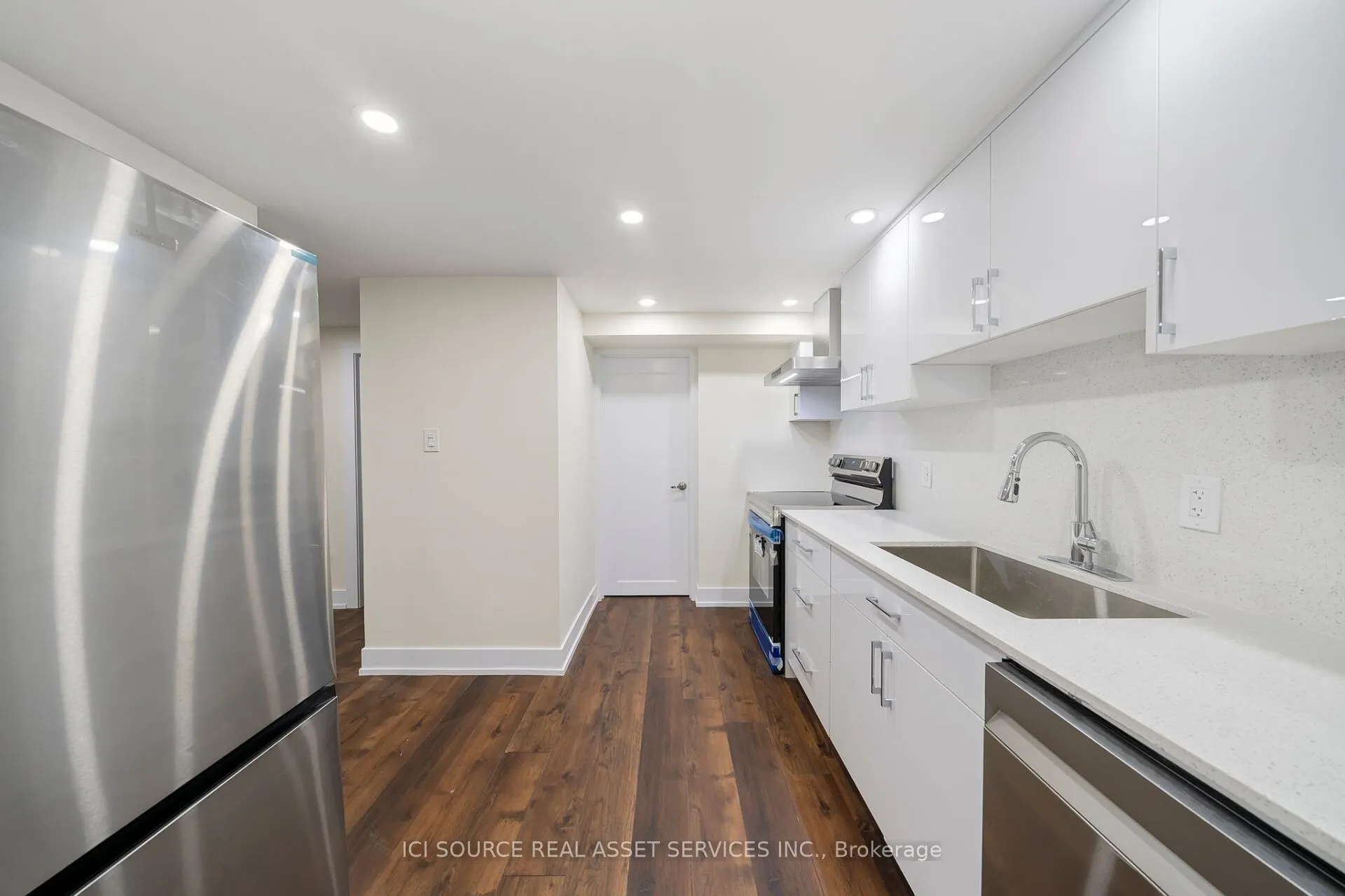 78 Leaside Drive #Lower