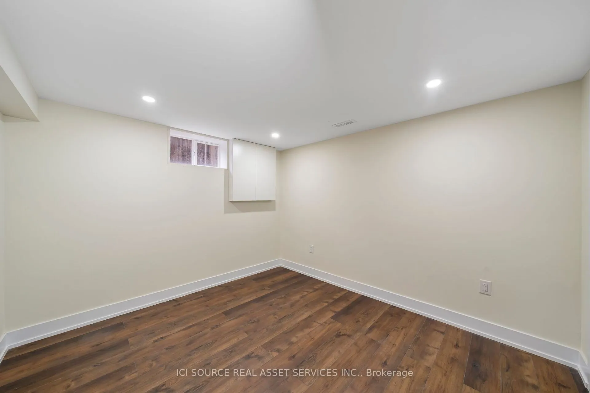 78 Leaside Drive #Lower