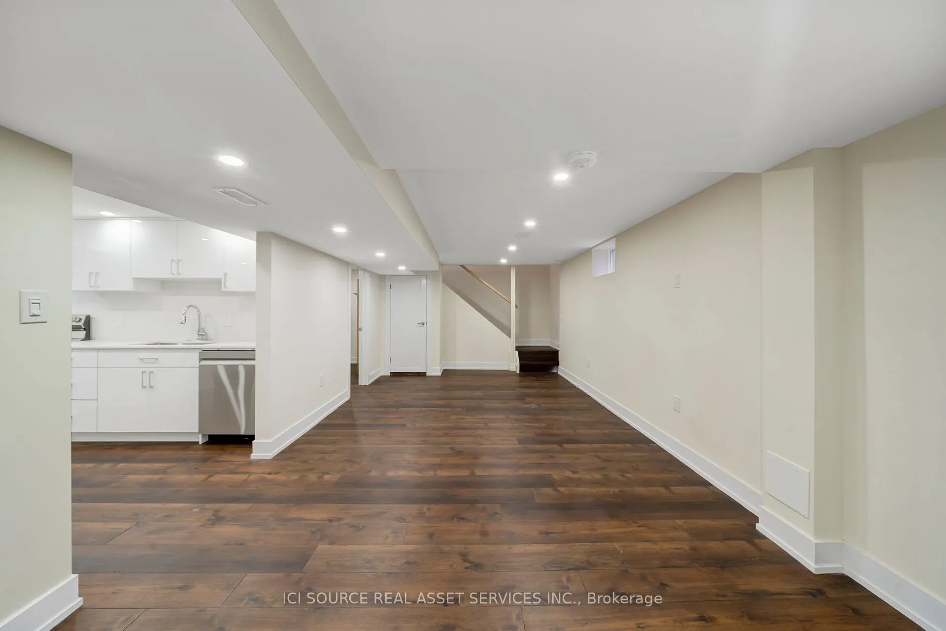 78 Leaside Drive #Lower