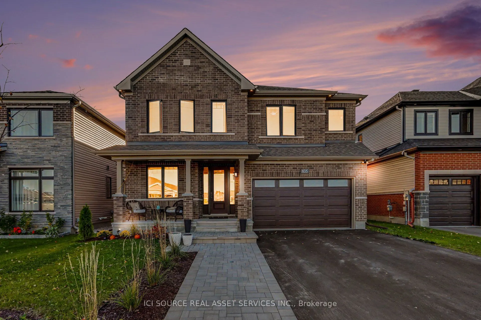 835 Companion Crescent