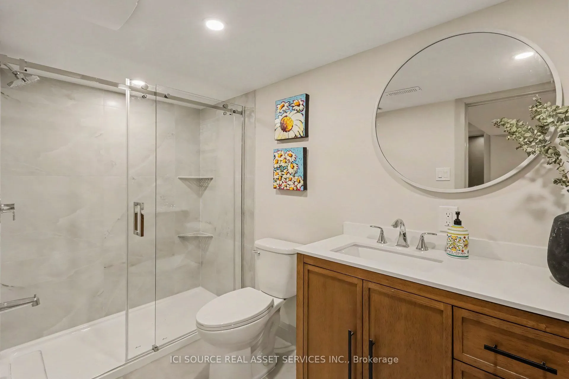 835 Companion Crescent