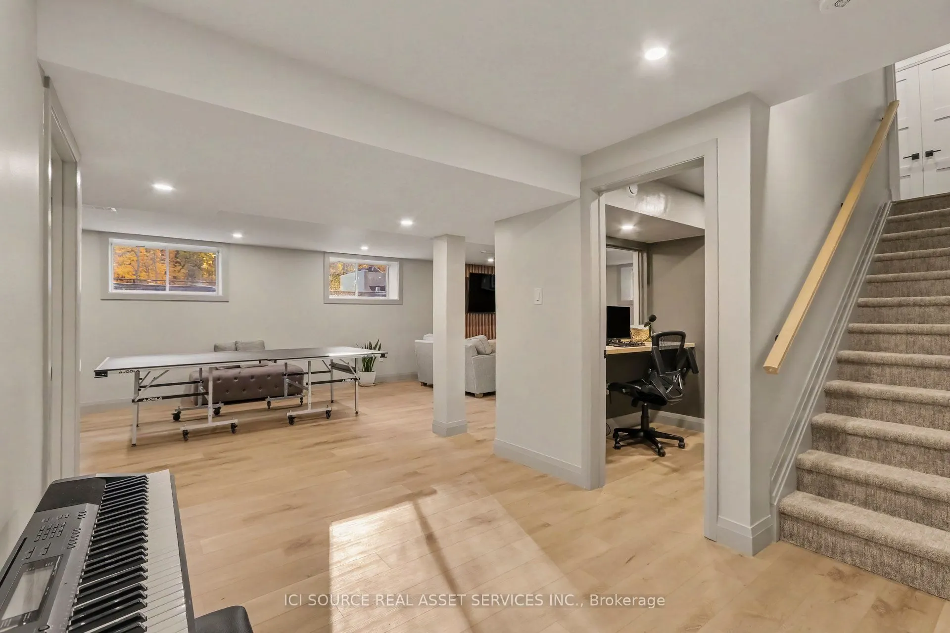 835 Companion Crescent