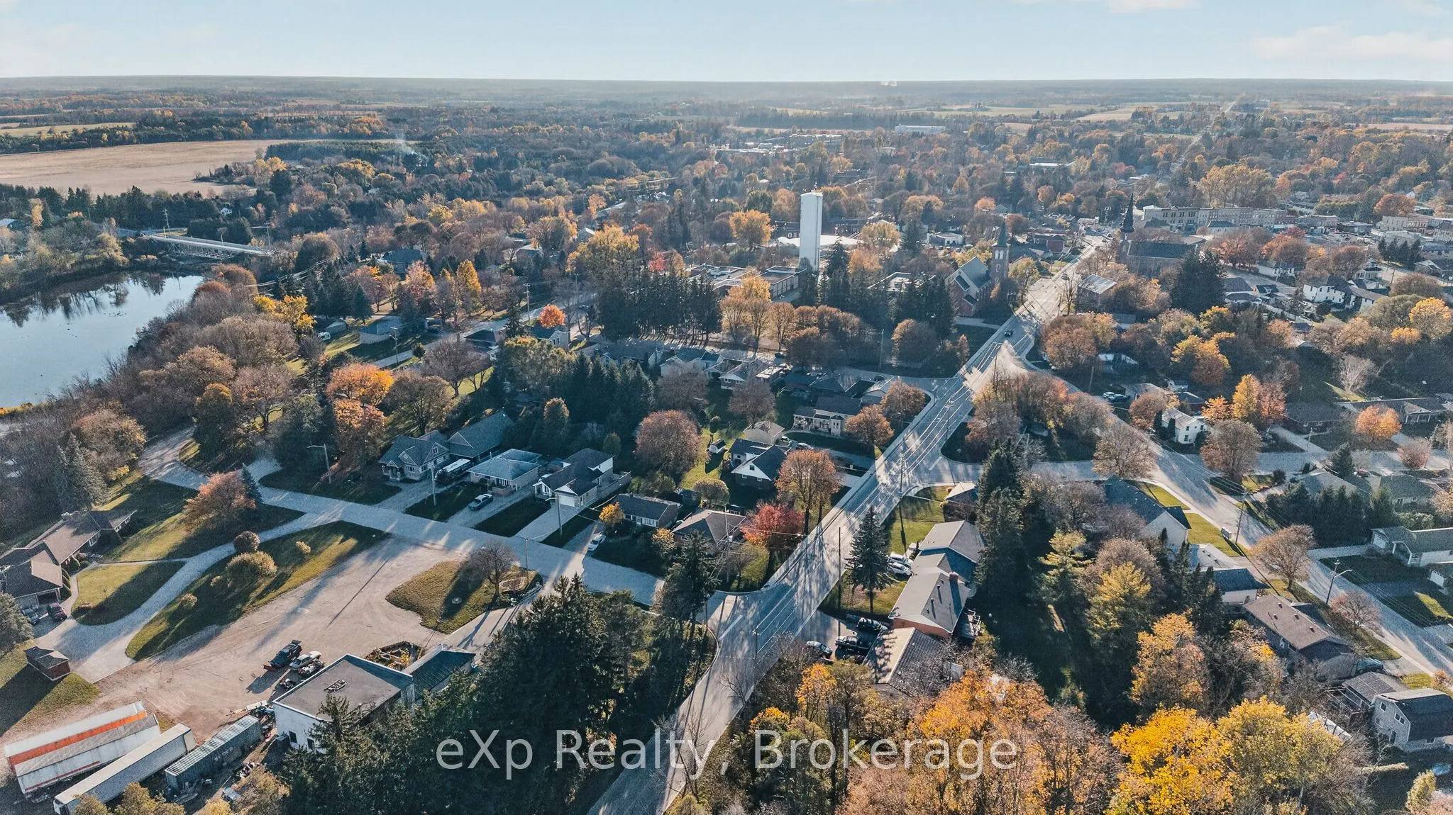 360 QUEEN Street E