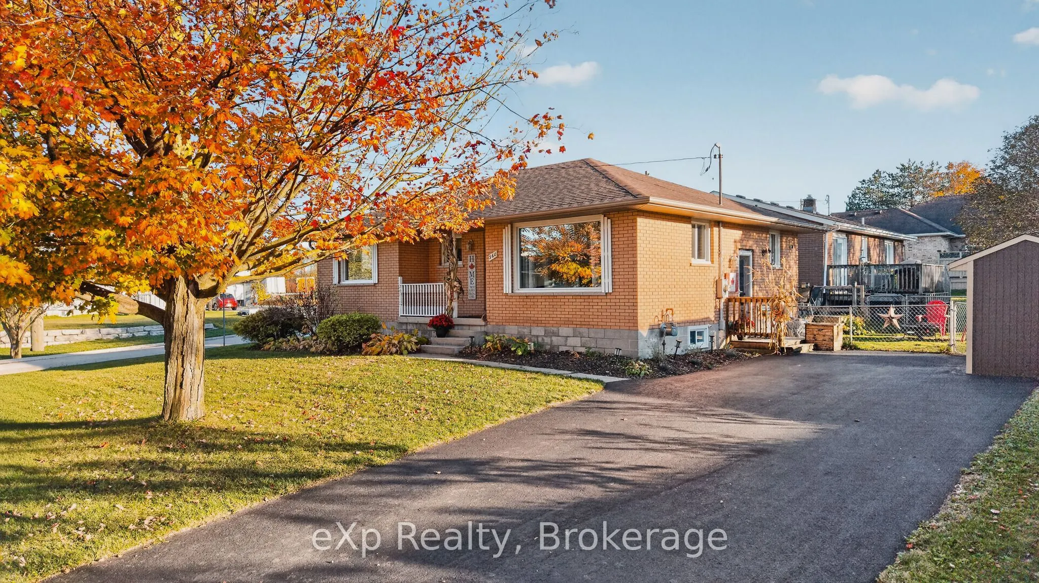 360 QUEEN Street E