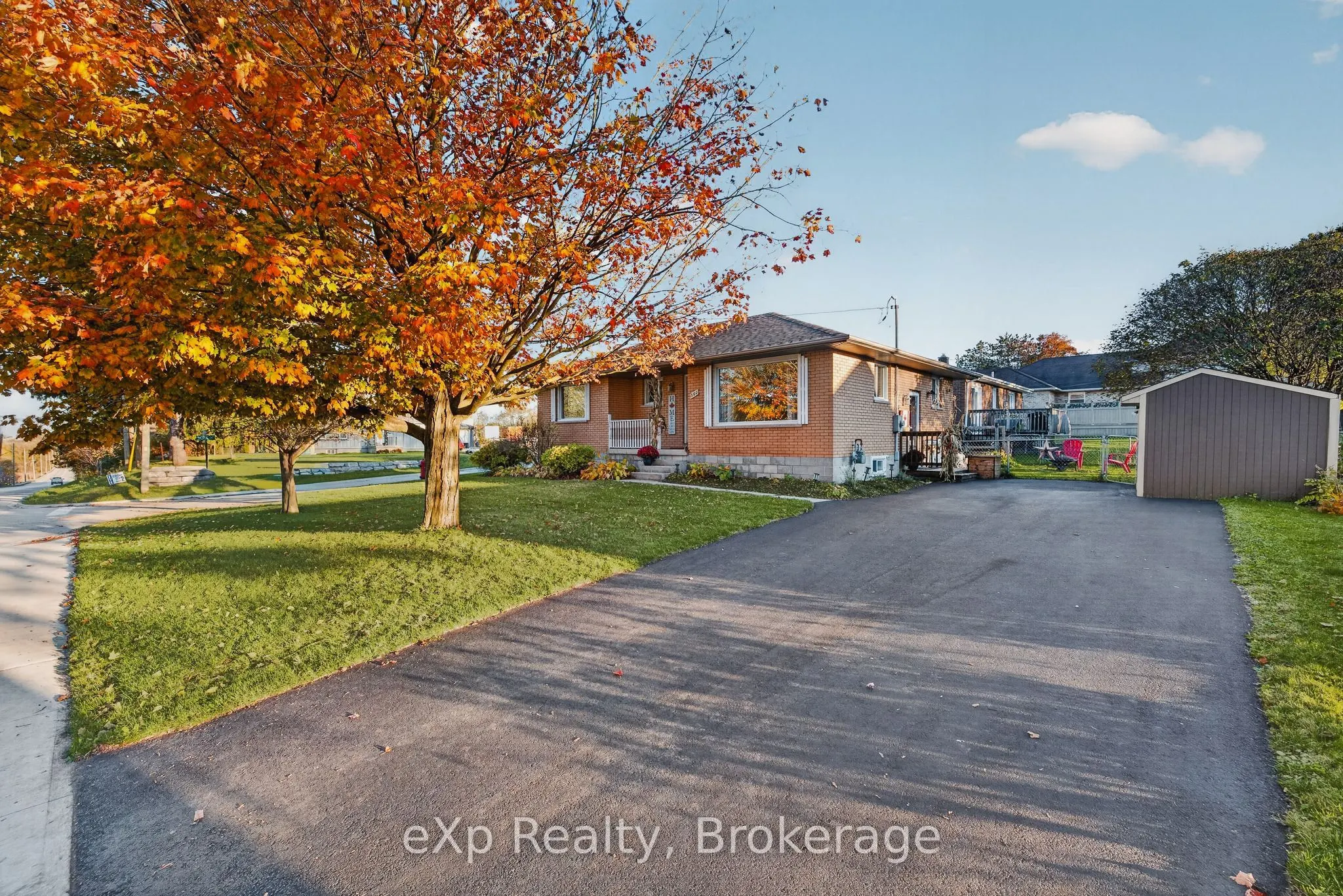 360 QUEEN Street E