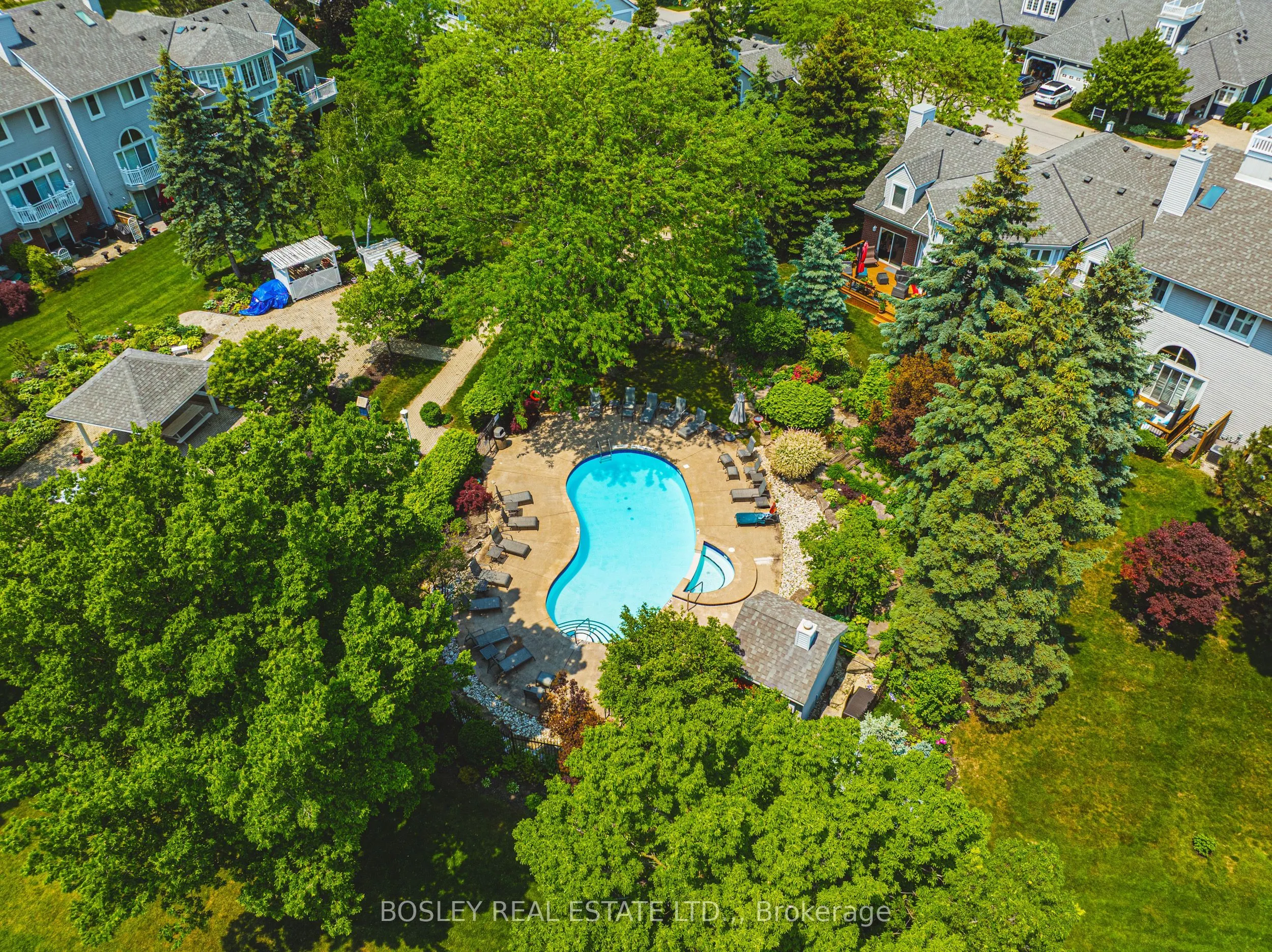 3 Lakeside Drive #18