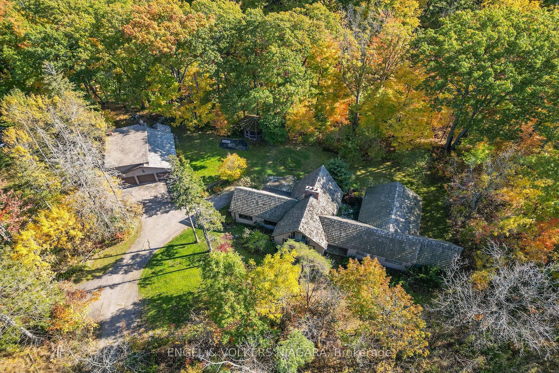 41 Park Road S