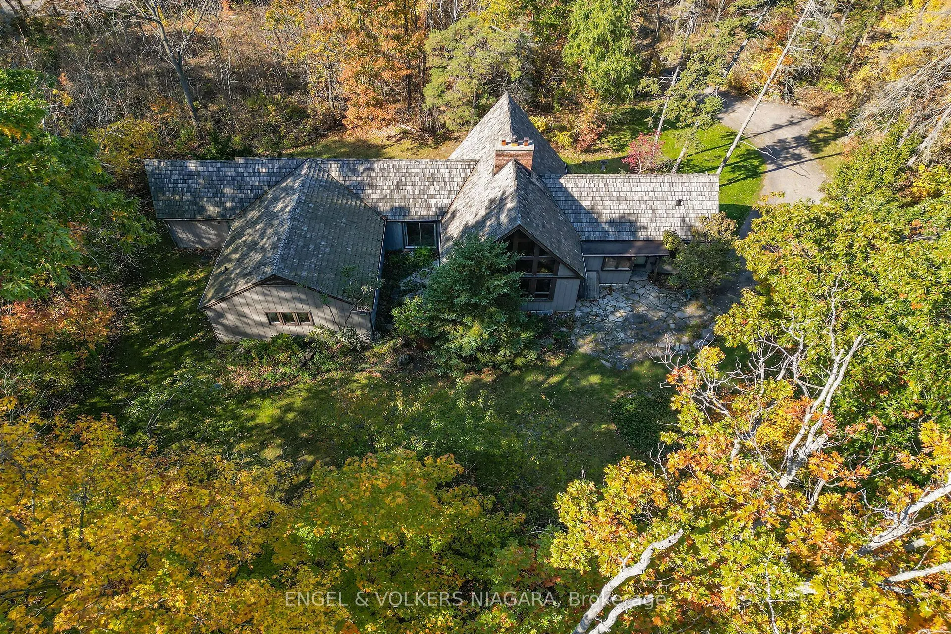 41 Park Road S