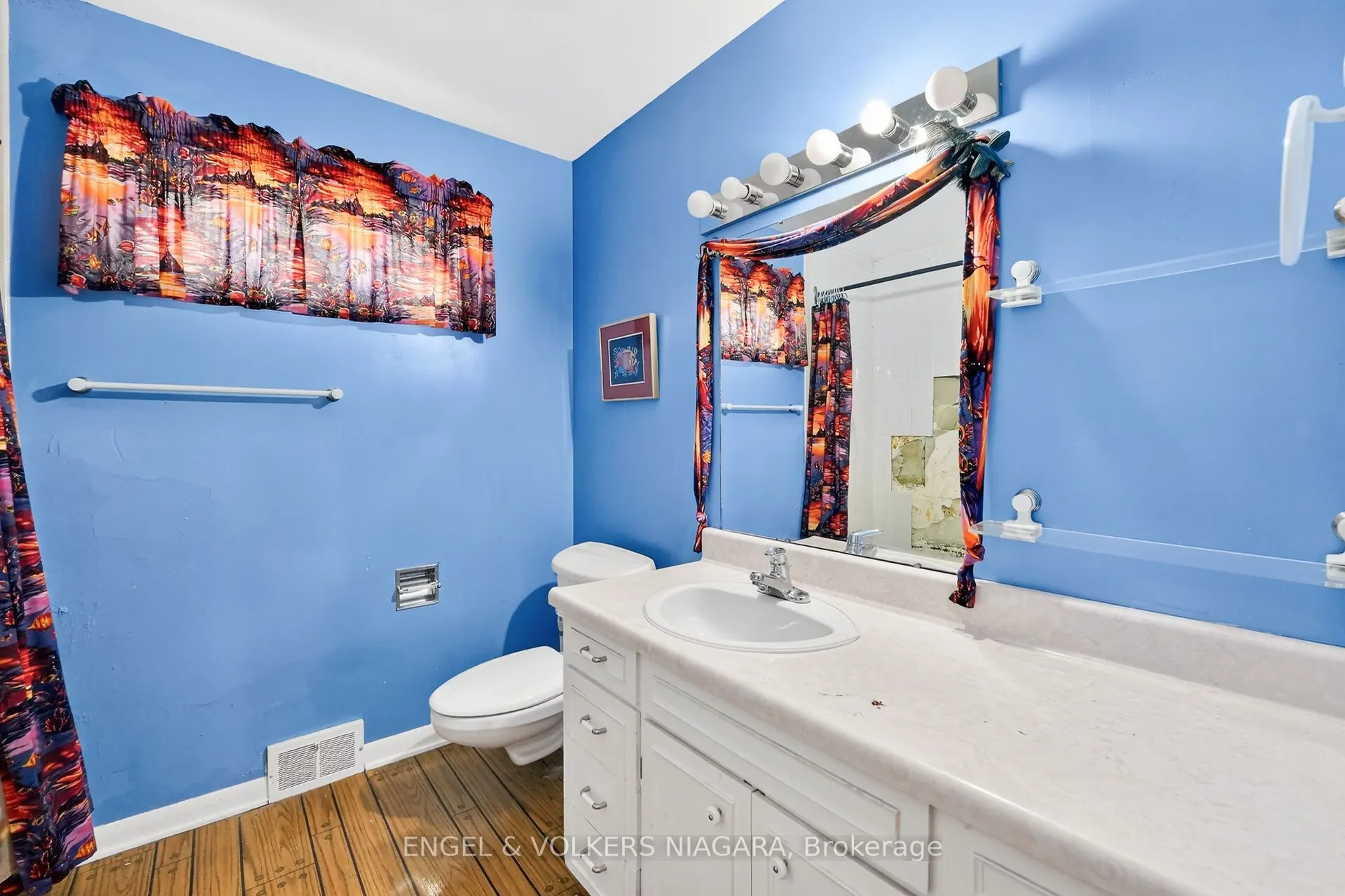 41 Park Road S
