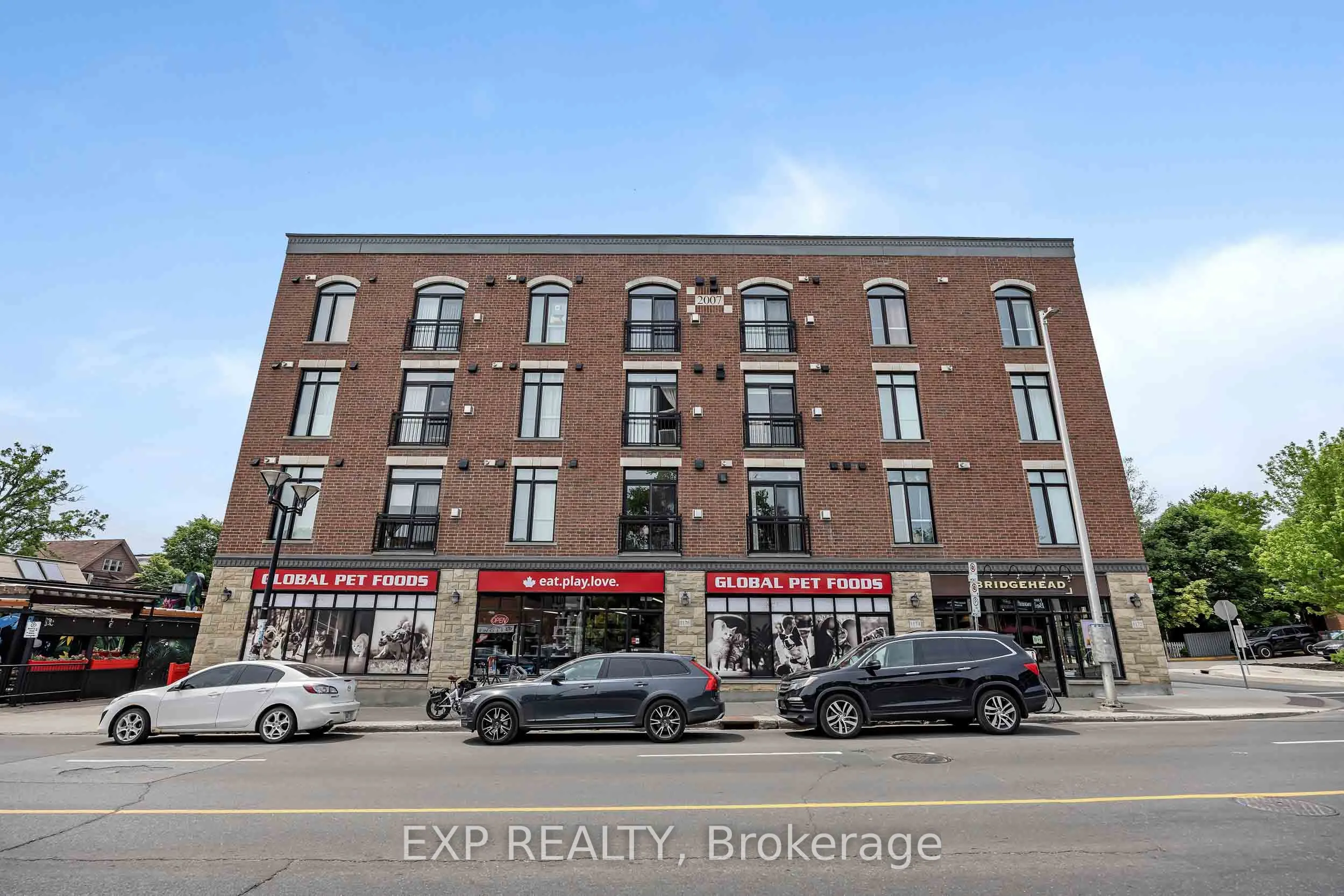 6 Grove Avenue #305