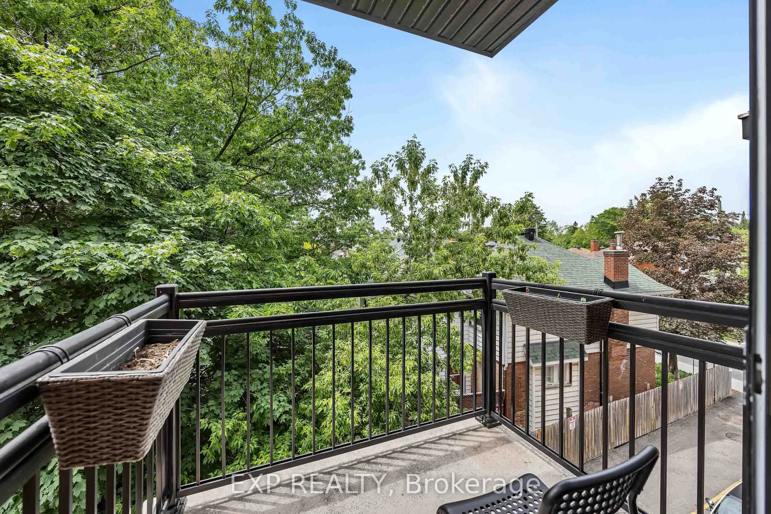 6 Grove Avenue #305