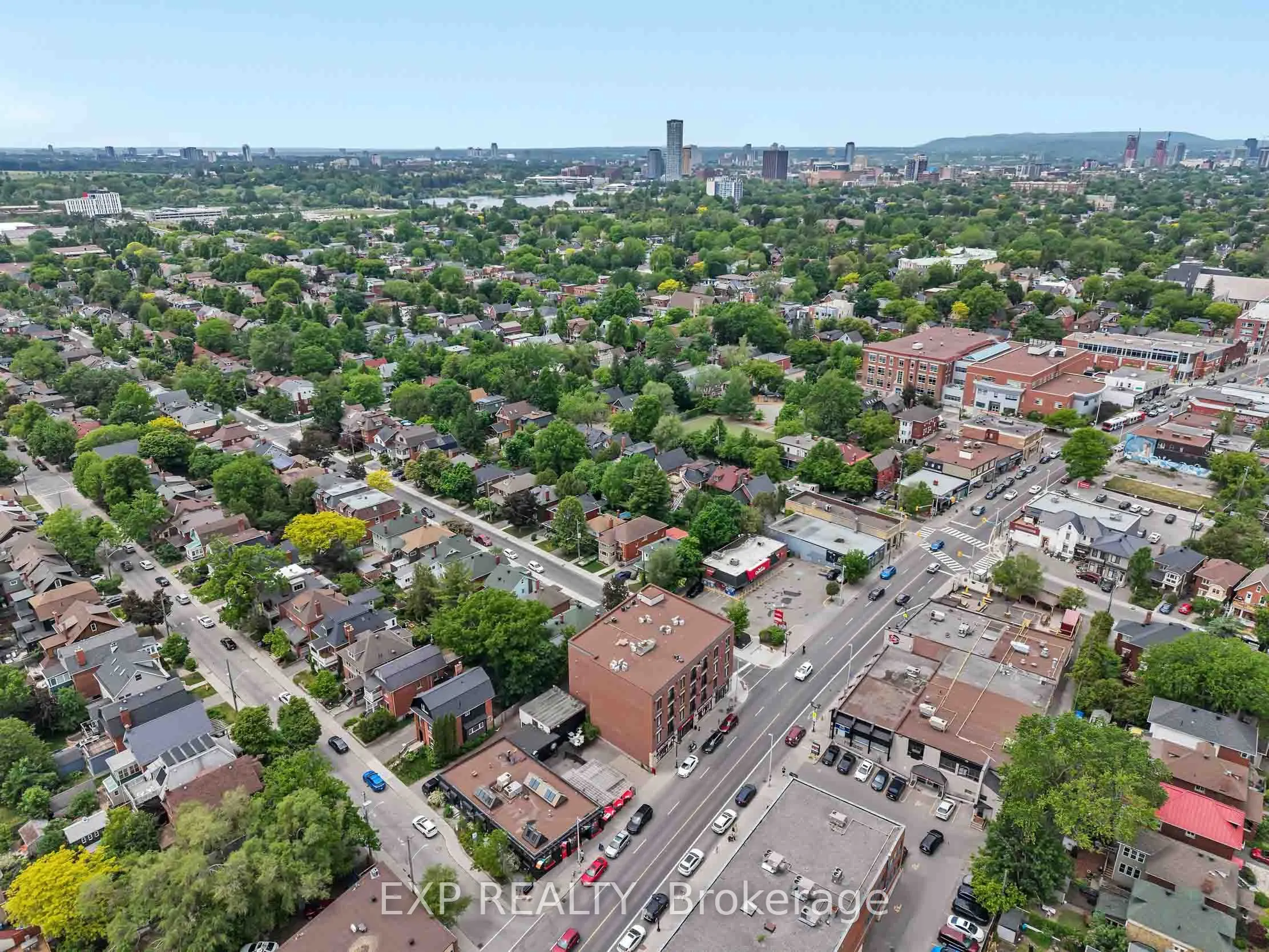 6 Grove Avenue #305