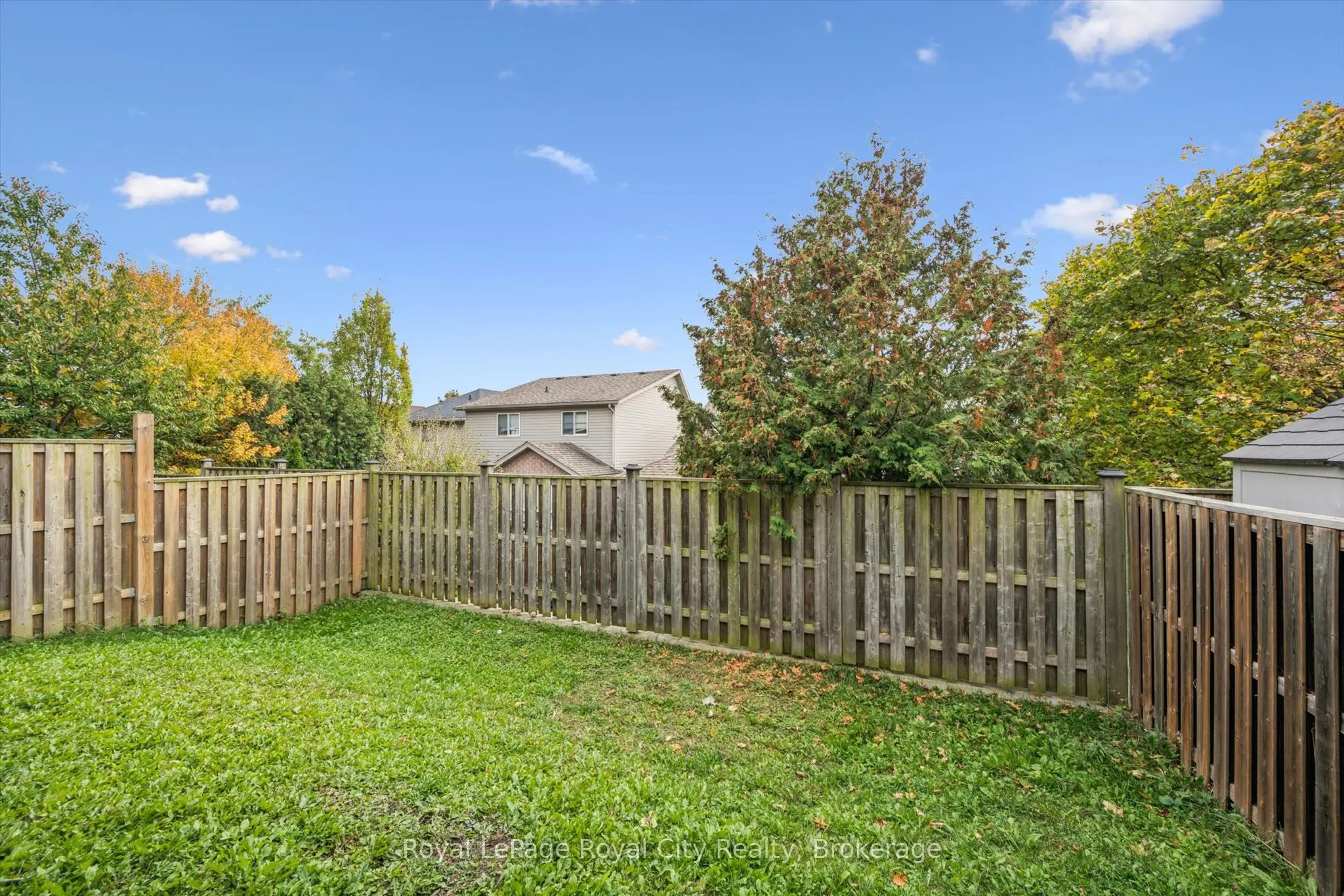 36 Oakes Crescent