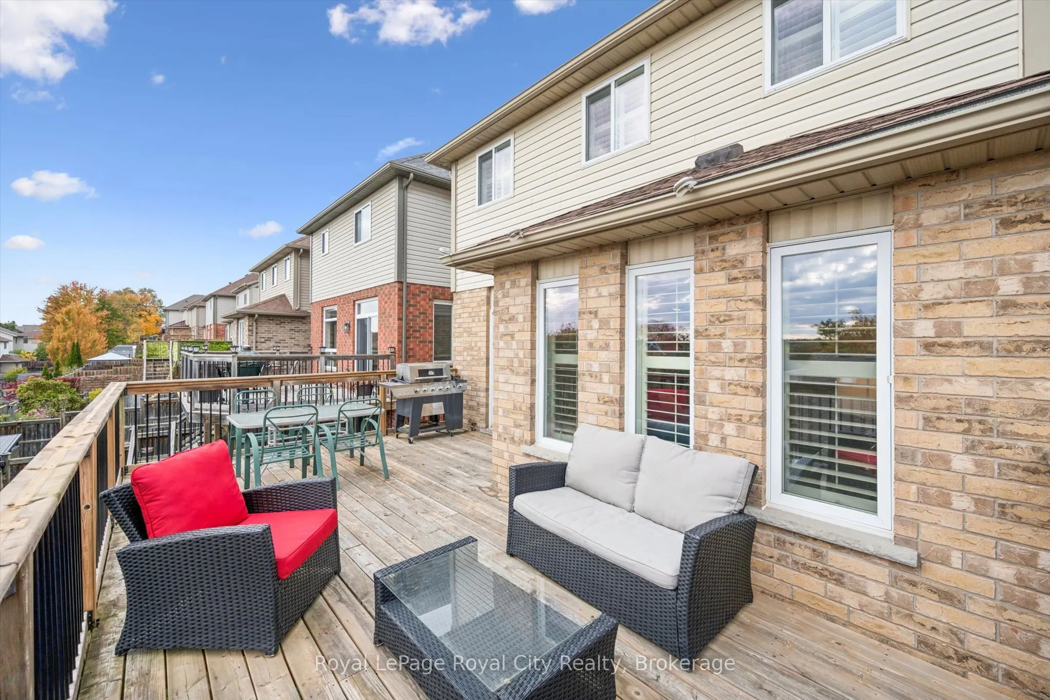 36 Oakes Crescent
