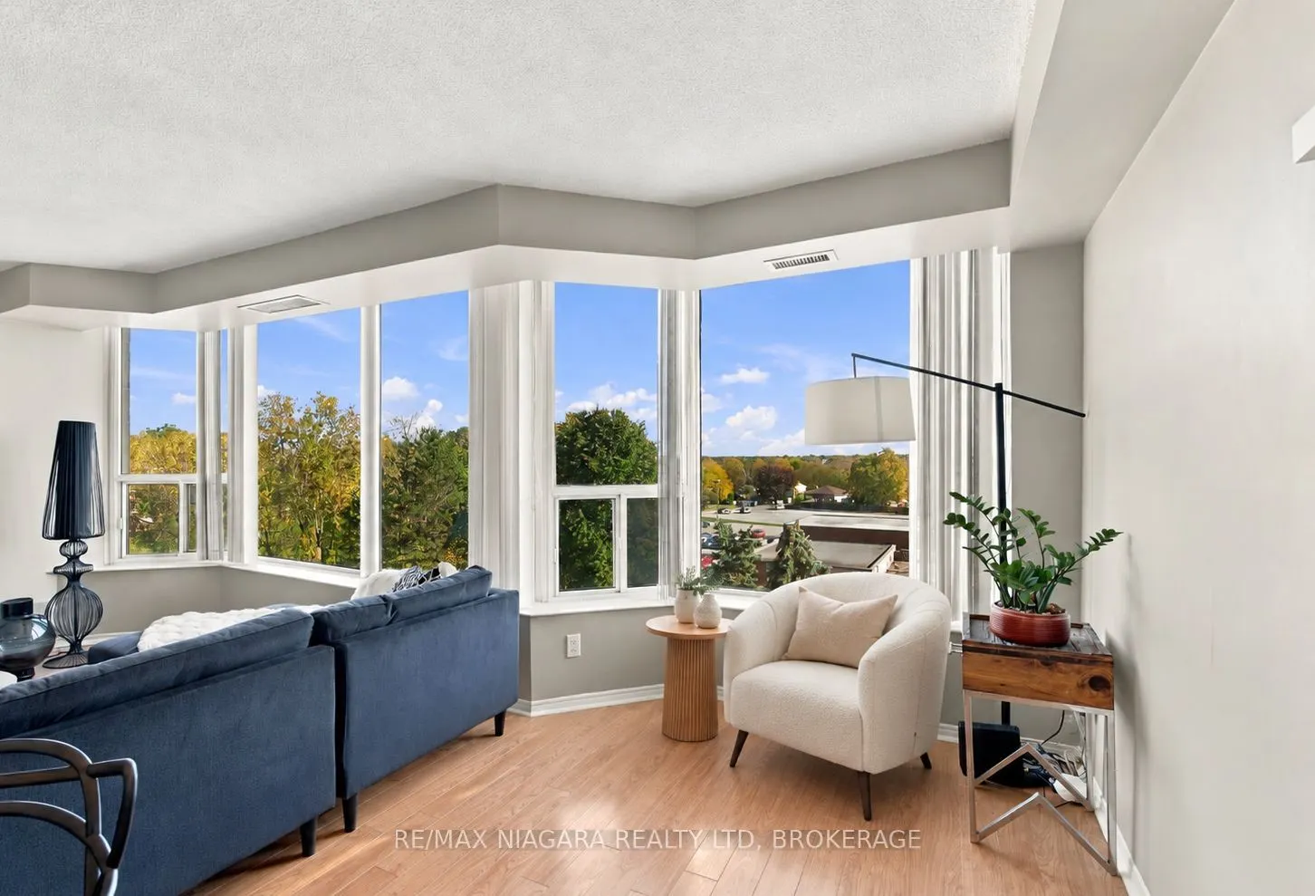 81 Scott Street #601