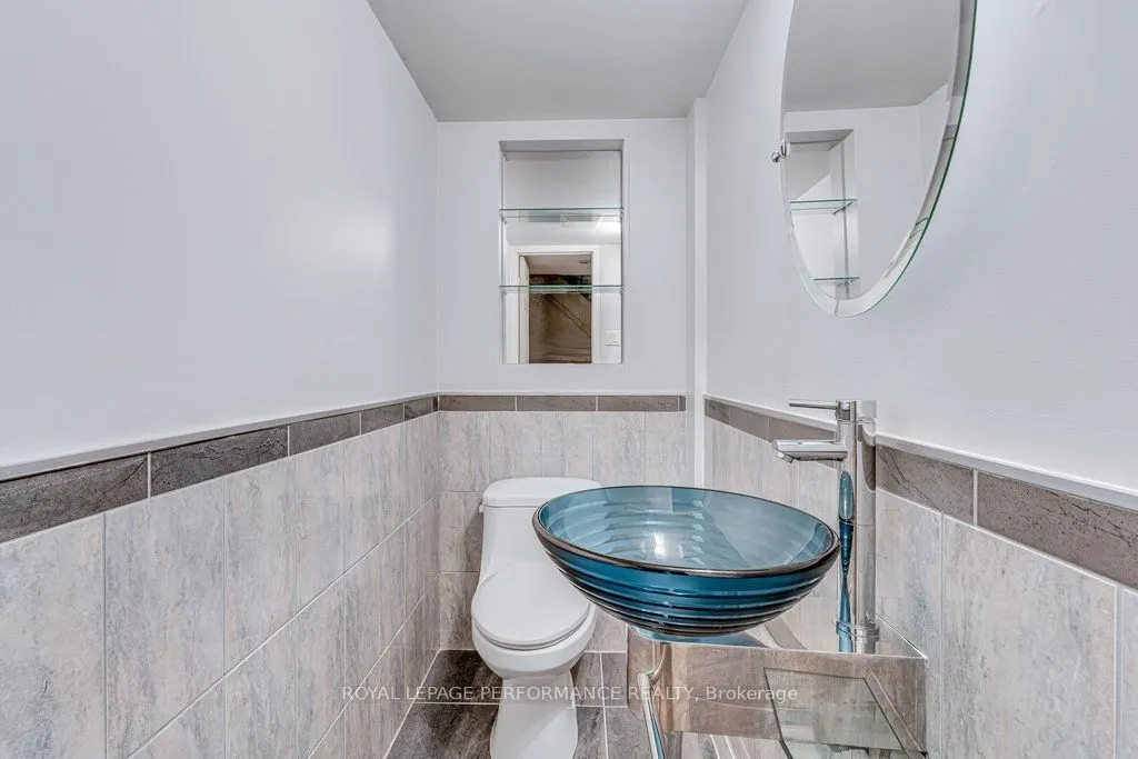 2111 Montreal Road #32
