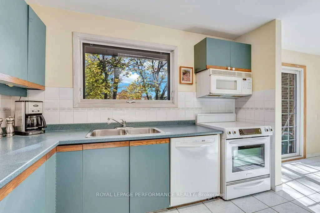2111 Montreal Road #32