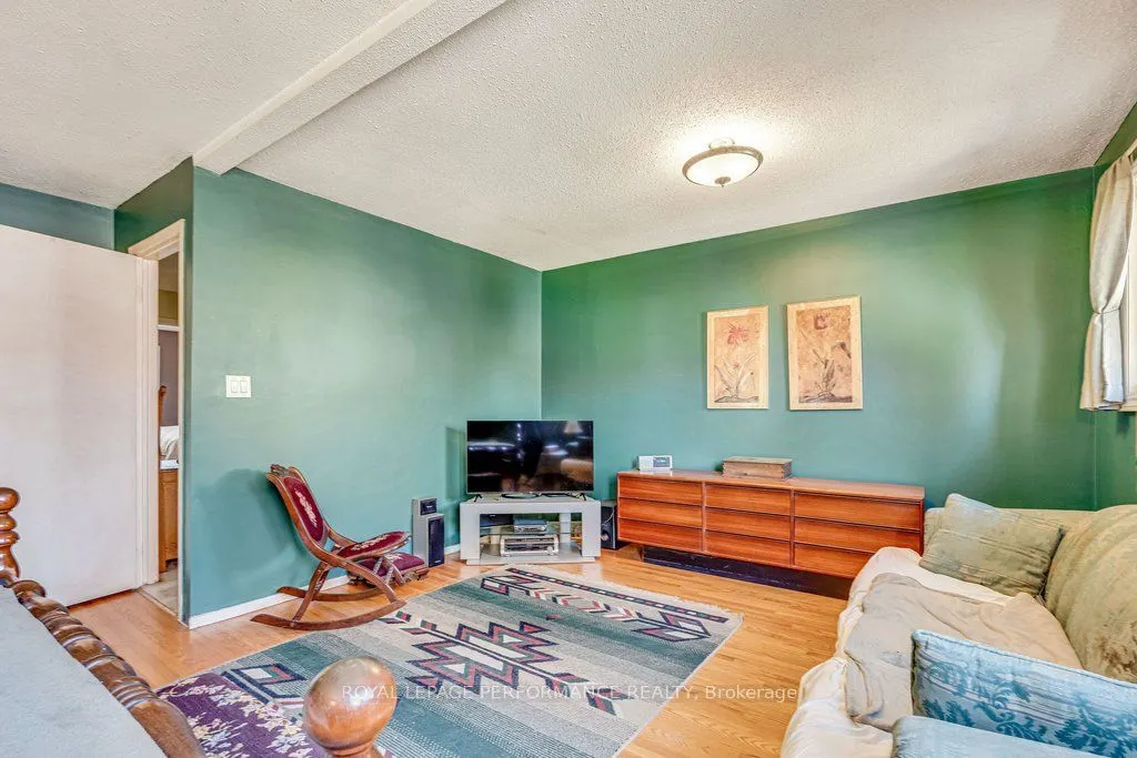 2111 Montreal Road #32