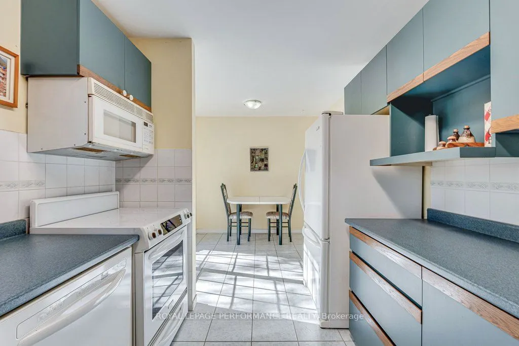 2111 Montreal Road #32