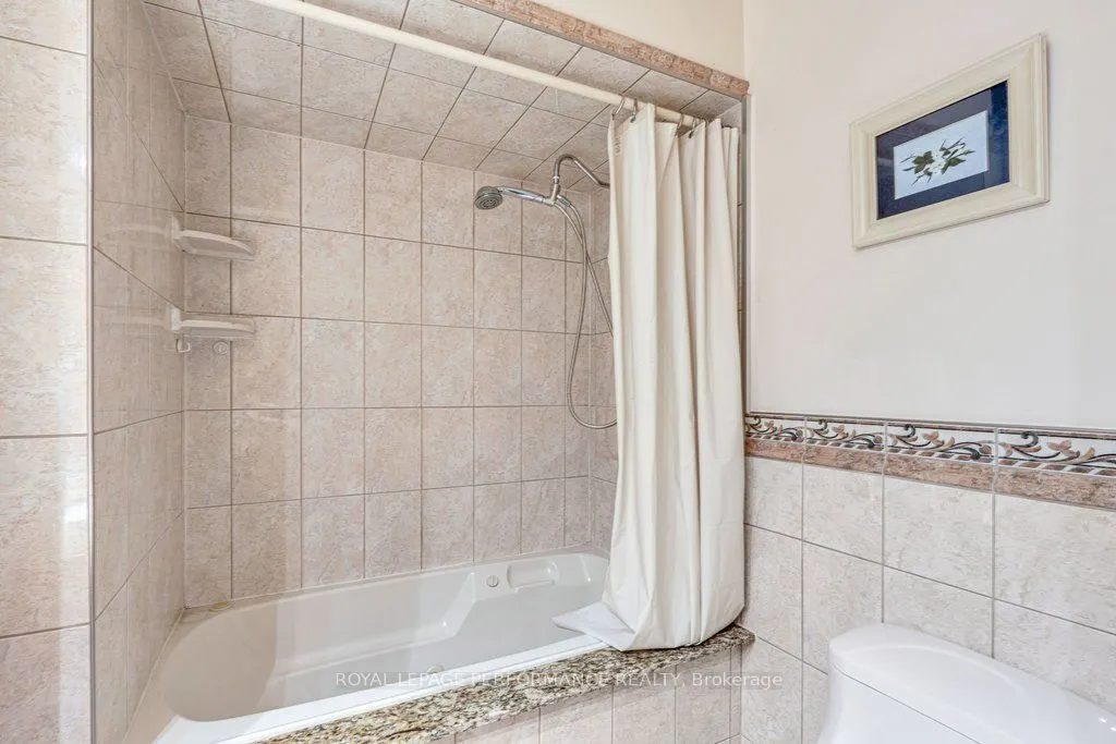 2111 Montreal Road #32