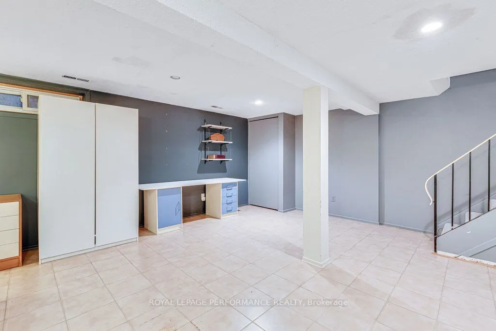 2111 Montreal Road #32