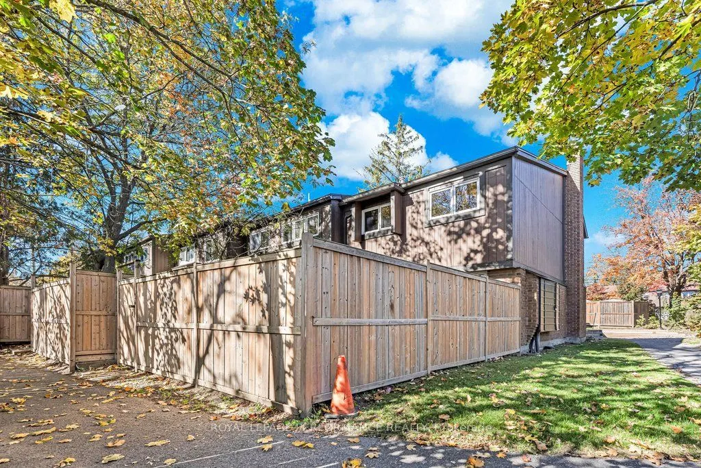2111 Montreal Road #32