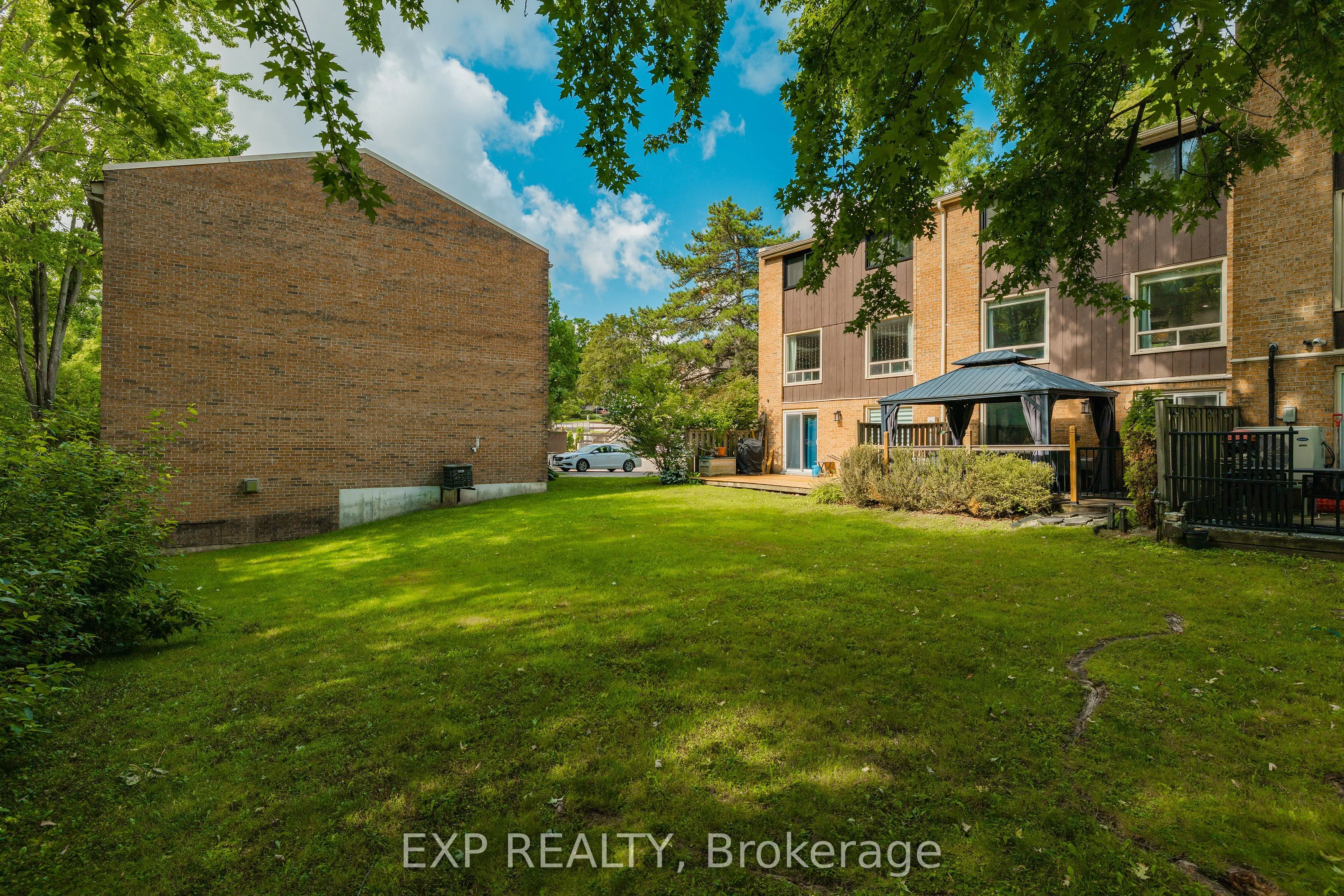 220 Salisbury Avenue #13