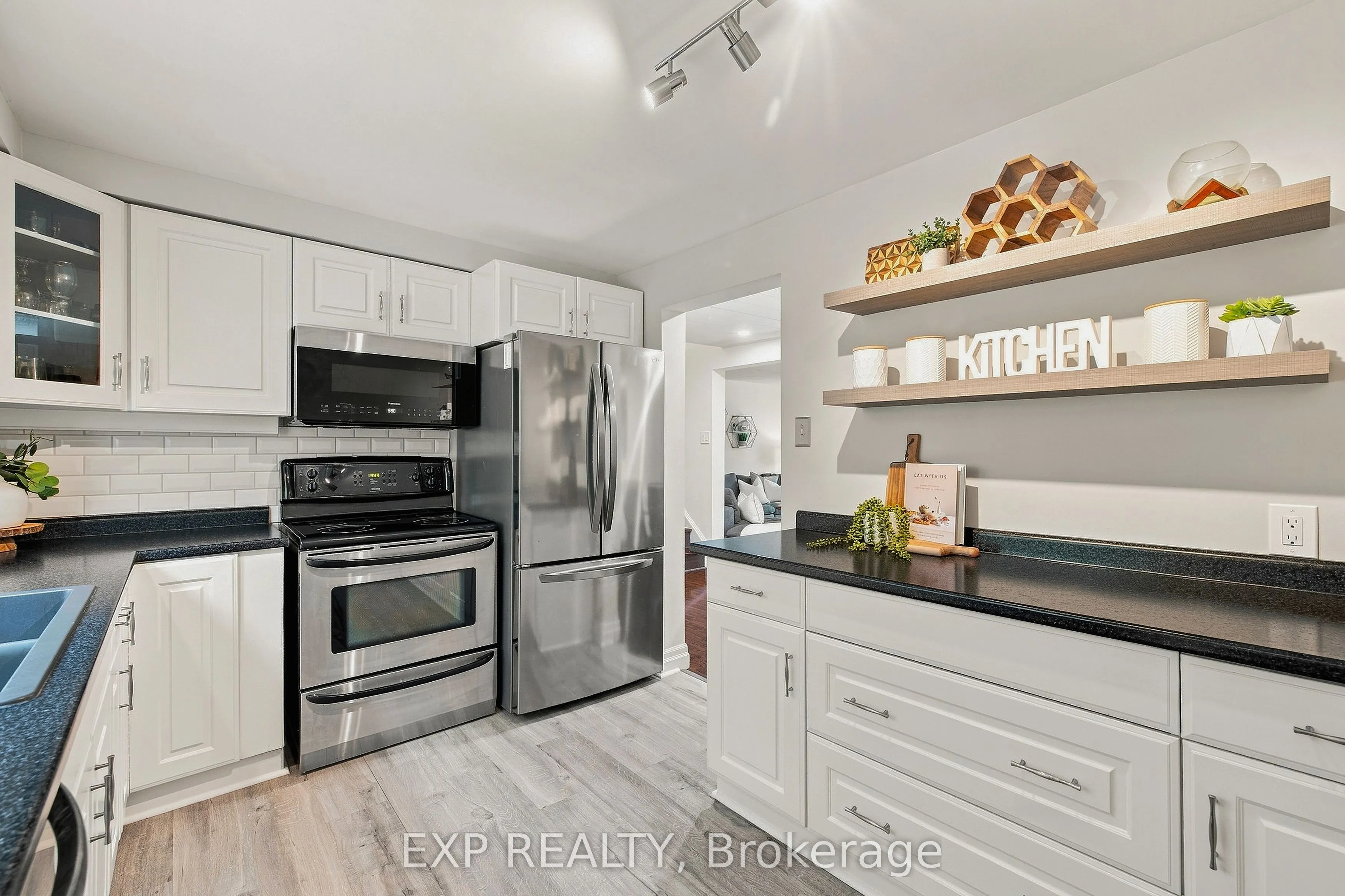 220 Salisbury Avenue #13