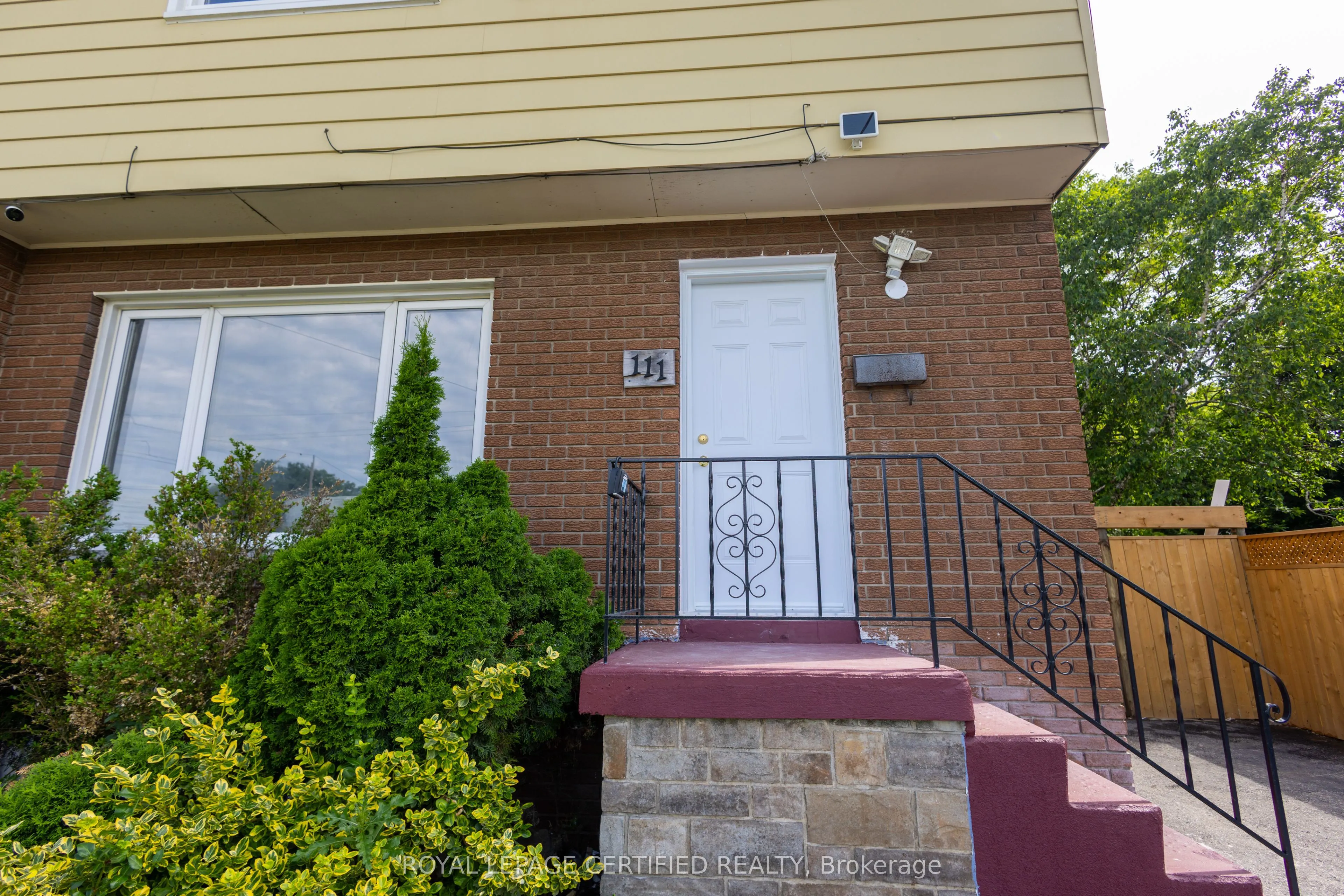 111 Limeridge Road W