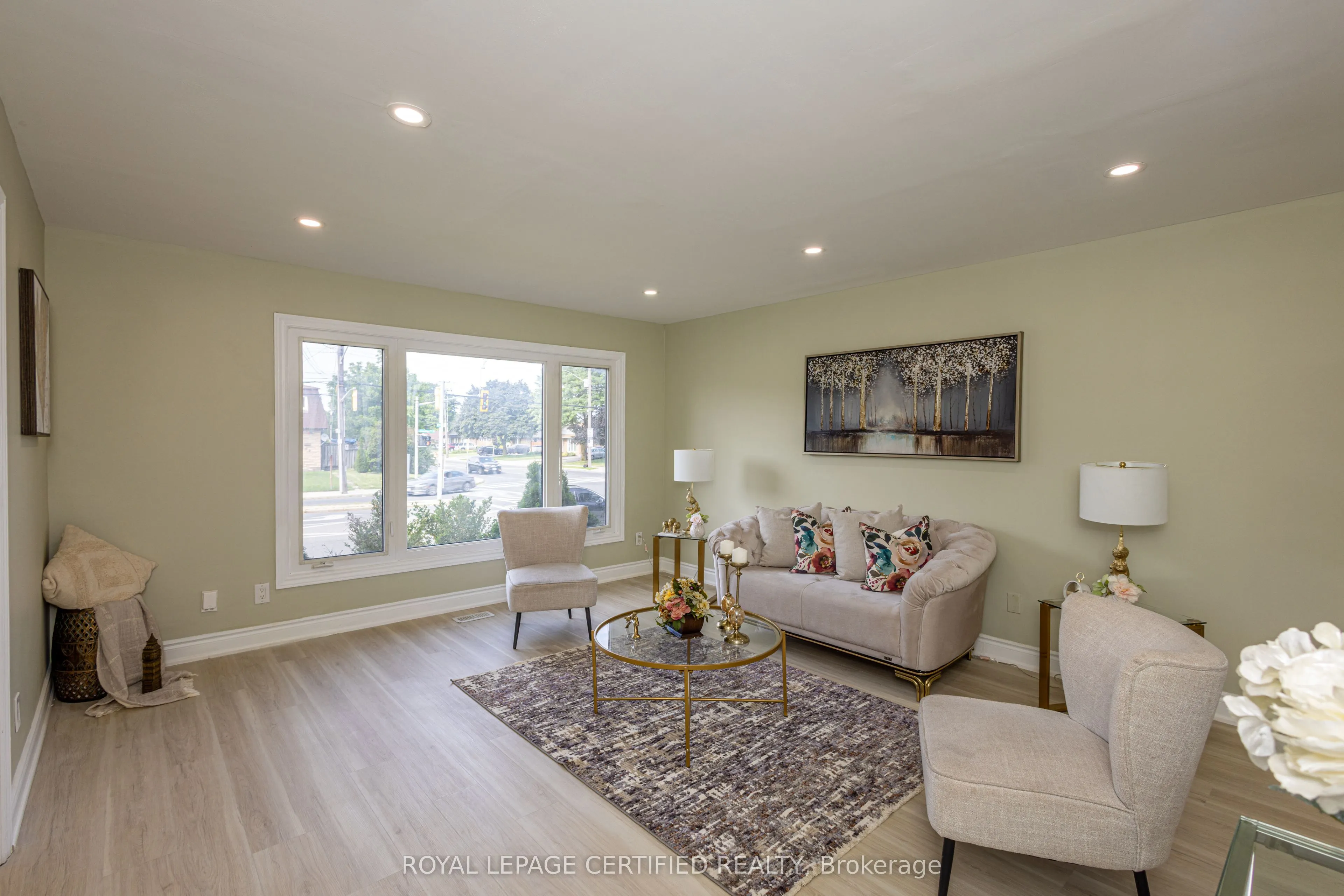 111 Limeridge Road W