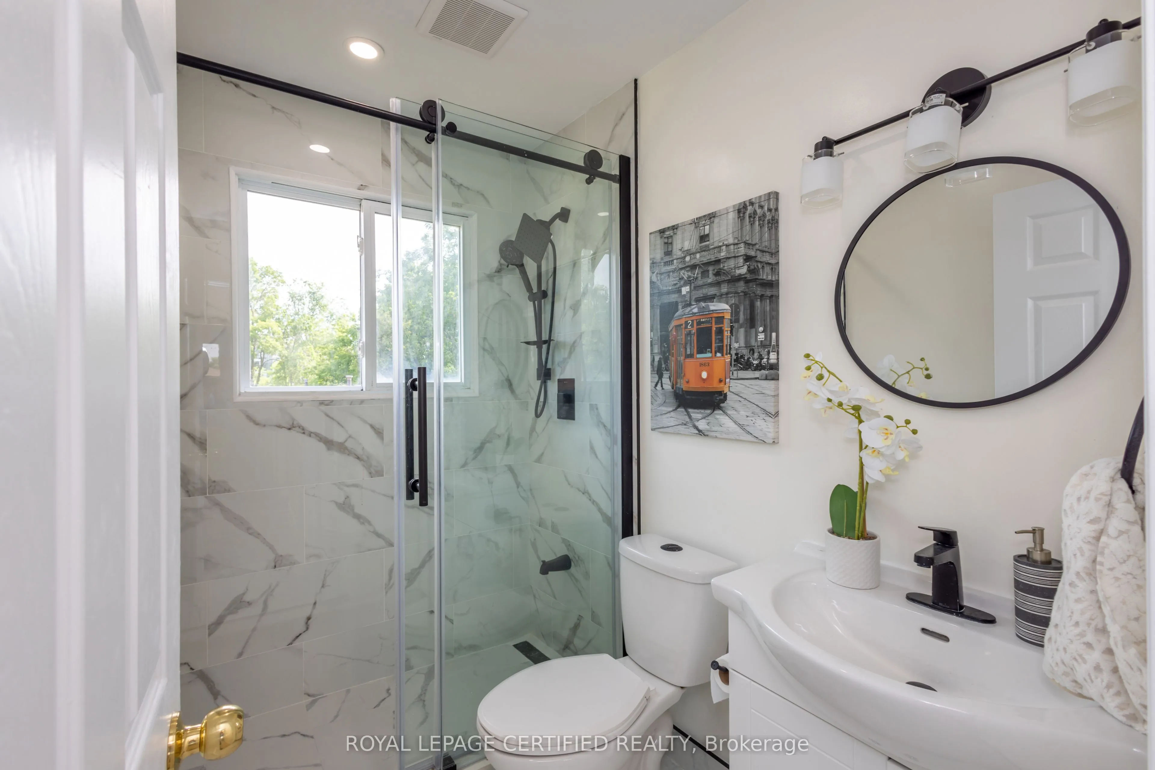 111 Limeridge Road W