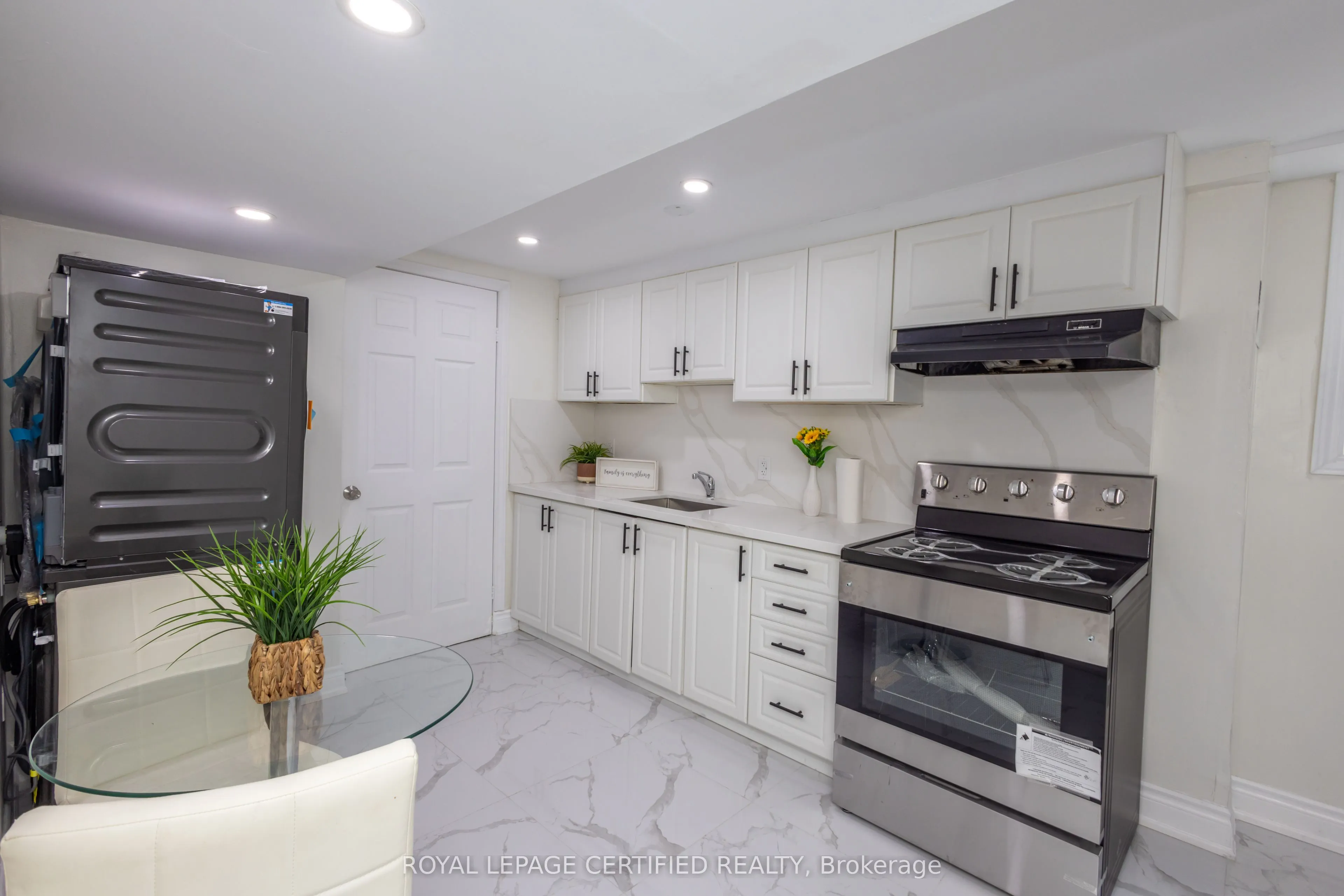 111 Limeridge Road W