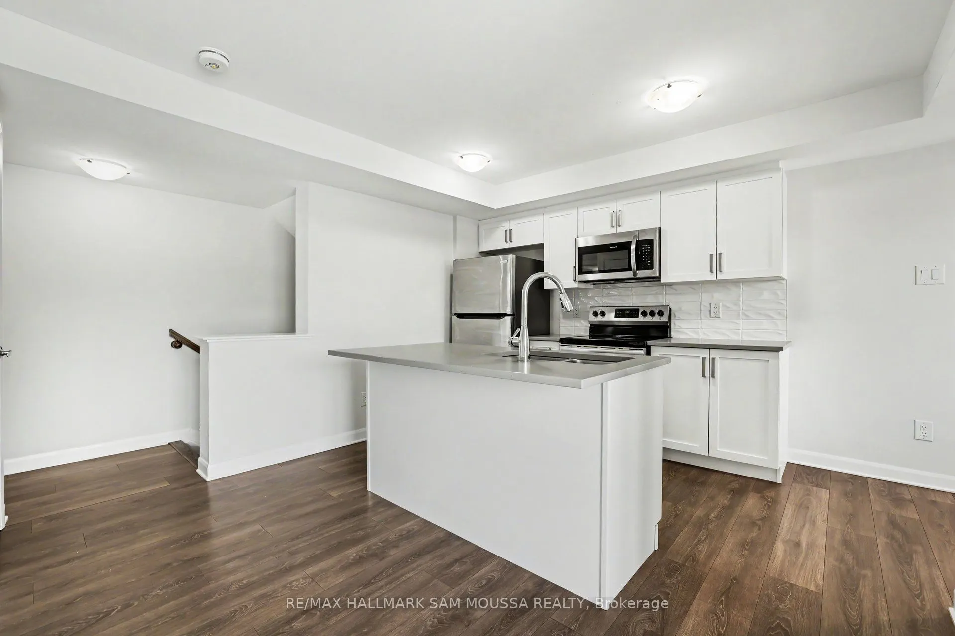 215 Eldorado Private #A