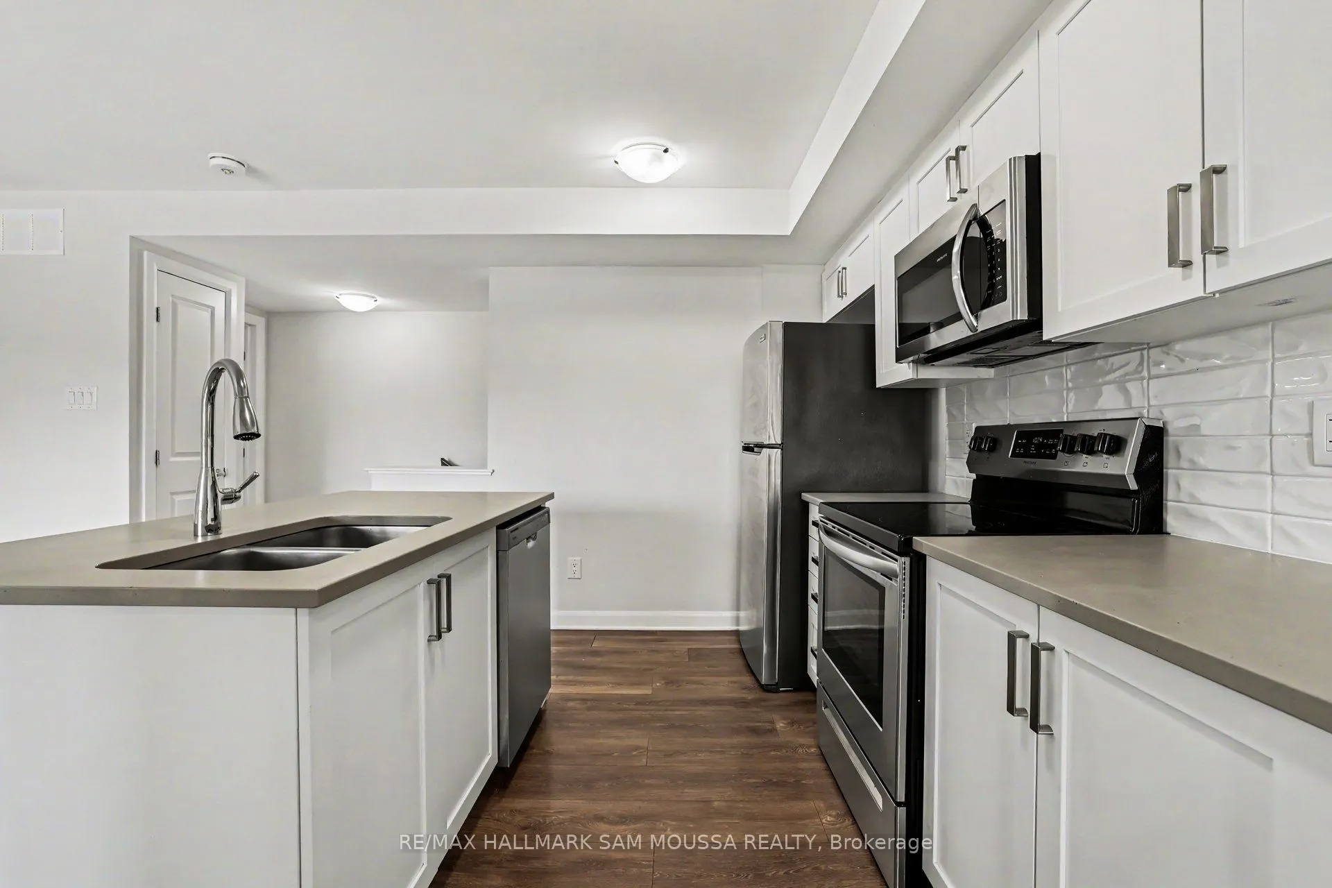 215 Eldorado Private #A
