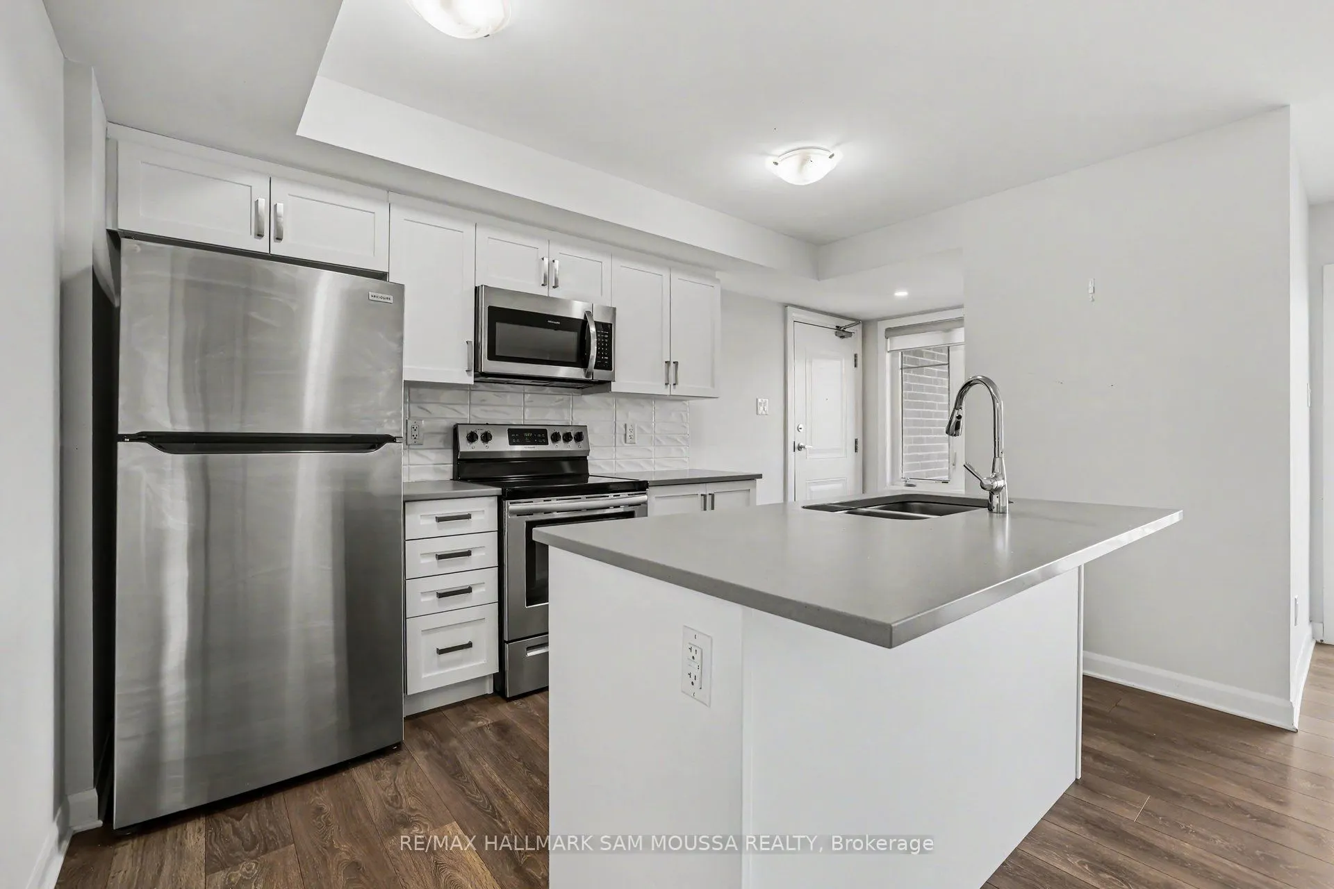 215 Eldorado Private #A